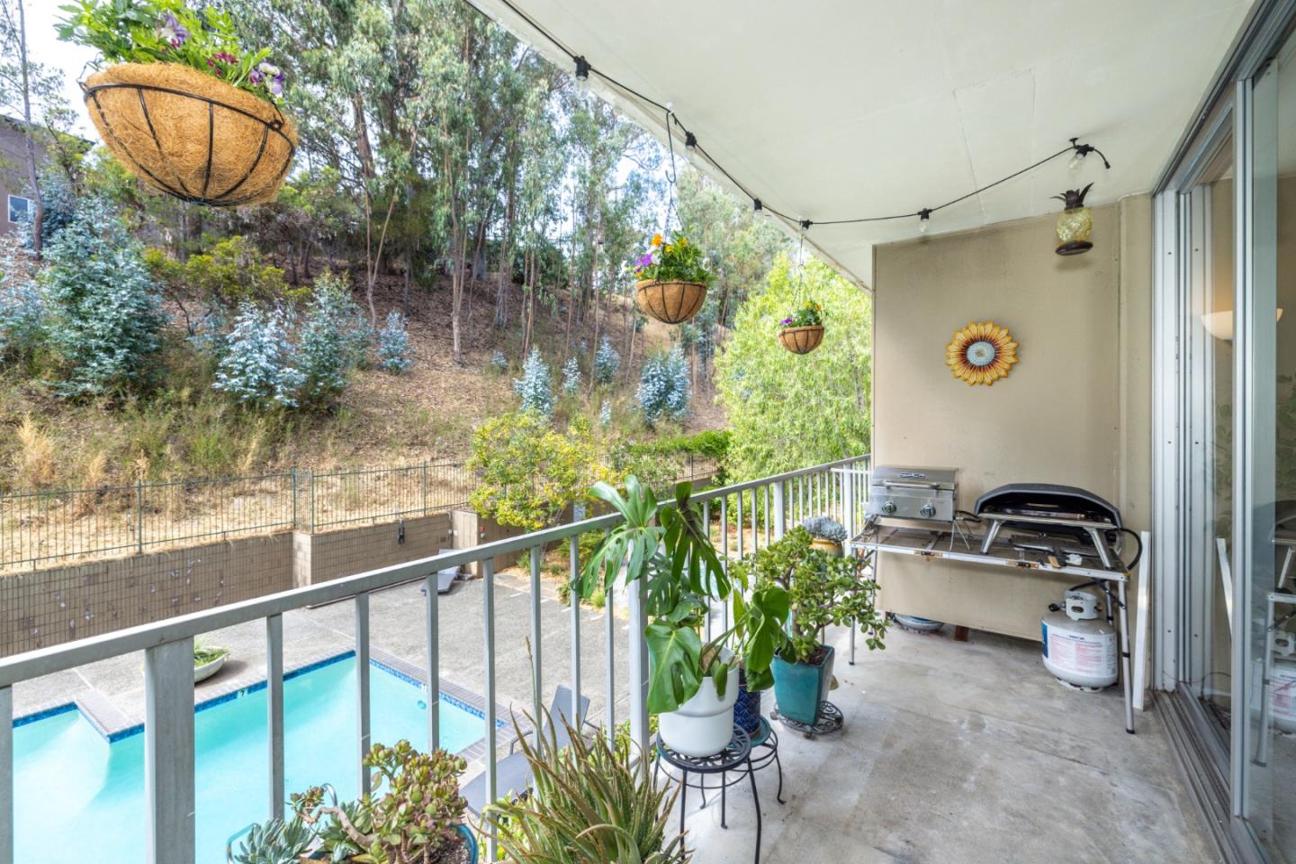 Detail Gallery Image 11 of 34 For 400 Davey Glen Rd #4503,  Belmont,  CA 94002 - 1 Beds | 1 Baths