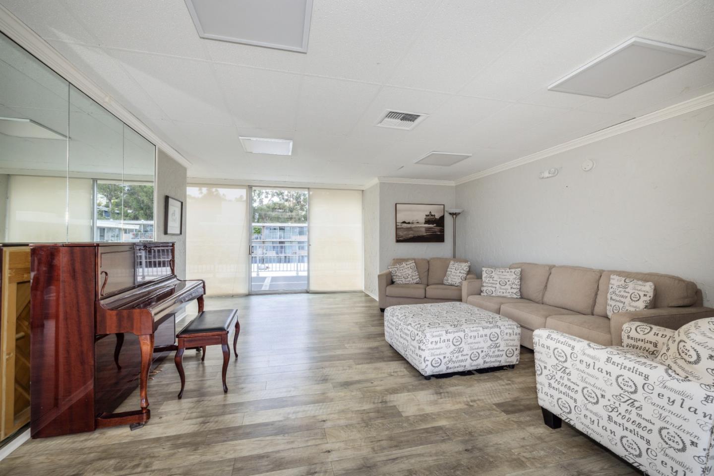 Detail Gallery Image 20 of 34 For 400 Davey Glen Rd #4503,  Belmont,  CA 94002 - 1 Beds | 1 Baths
