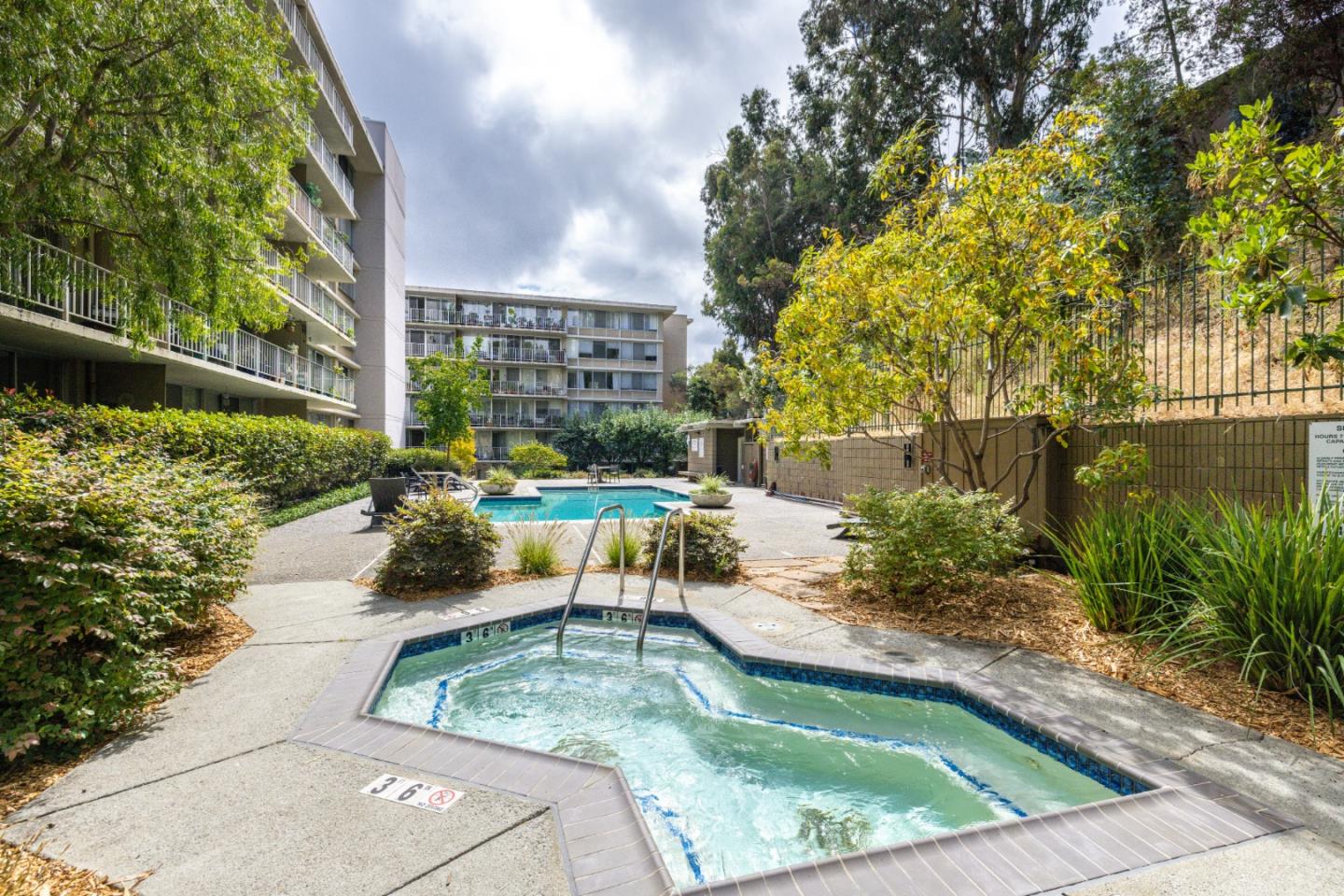 Detail Gallery Image 29 of 34 For 400 Davey Glen Rd #4503,  Belmont,  CA 94002 - 1 Beds | 1 Baths