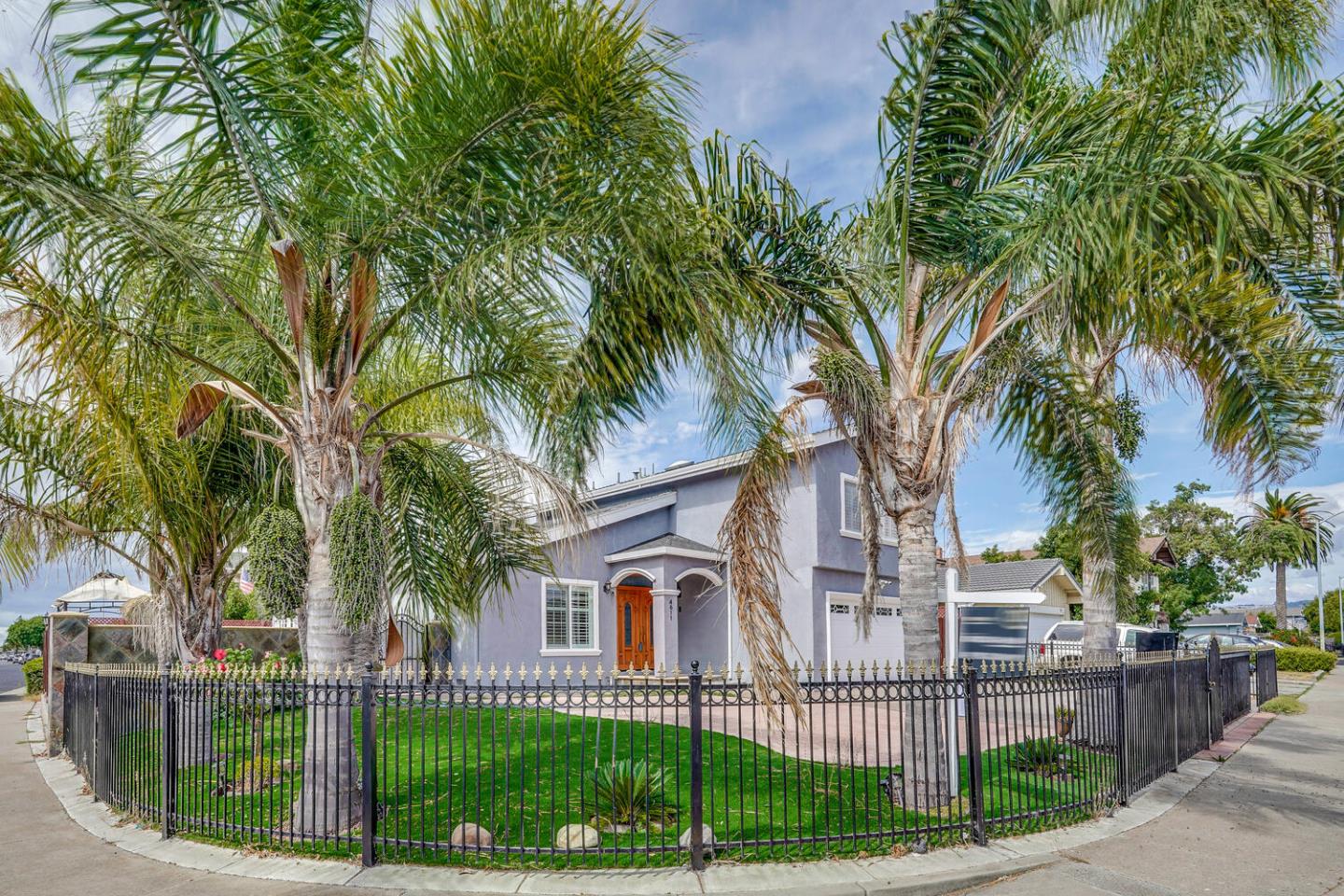 Detail Gallery Image 3 of 72 For 4611 Carmen Way, Union City,  CA 94587 - 4 Beds | 2/1 Baths