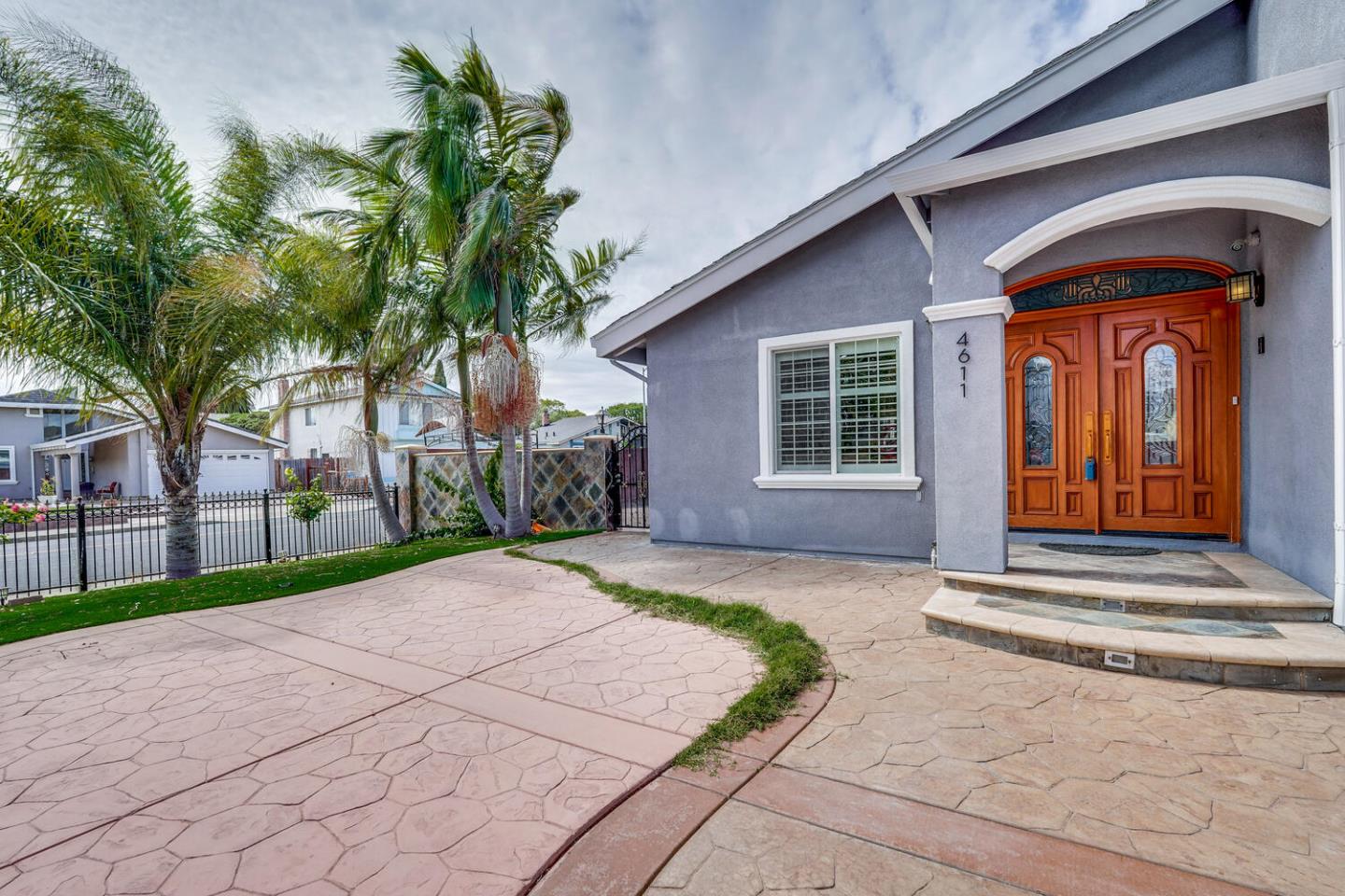 Detail Gallery Image 8 of 72 For 4611 Carmen Way, Union City,  CA 94587 - 4 Beds | 2/1 Baths