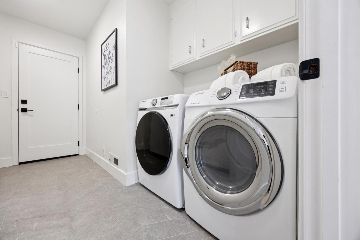 Detail Gallery Image 22 of 33 For 13755 Dolphin Dr, Saratoga,  CA 95070 - 4 Beds | 2 Baths
