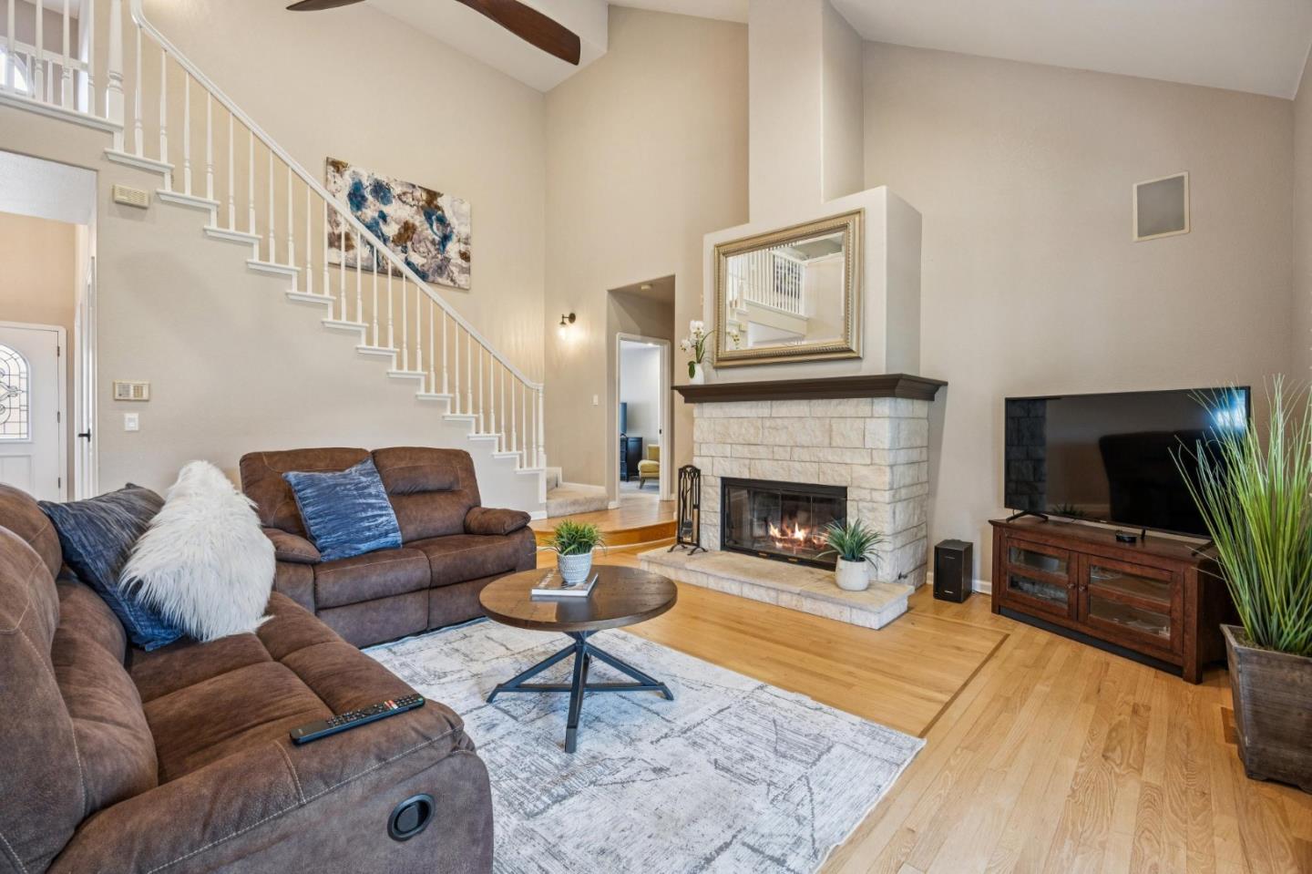 Detail Gallery Image 15 of 63 For 7000 Diablo Hills Rd, Tres Pinos,  CA 95075 - 5 Beds | 3 Baths