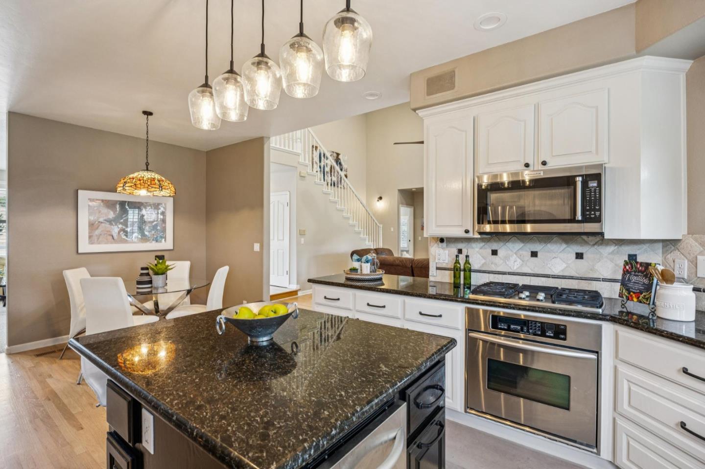 Detail Gallery Image 22 of 63 For 7000 Diablo Hills Rd, Tres Pinos,  CA 95075 - 5 Beds | 3 Baths