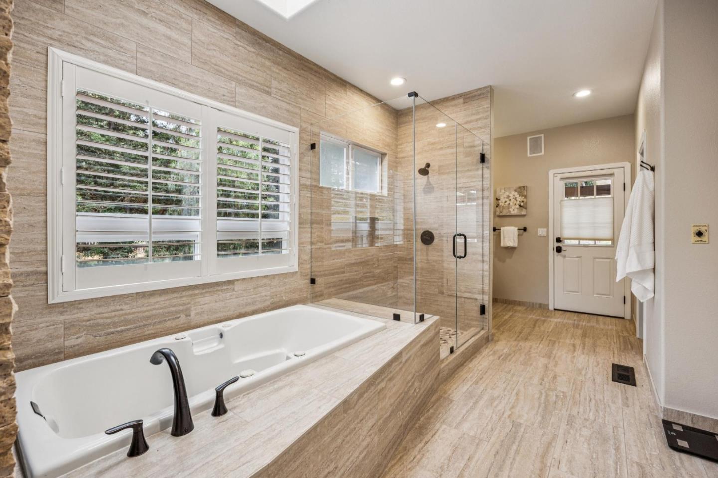 Detail Gallery Image 32 of 63 For 7000 Diablo Hills Rd, Tres Pinos,  CA 95075 - 5 Beds | 3 Baths