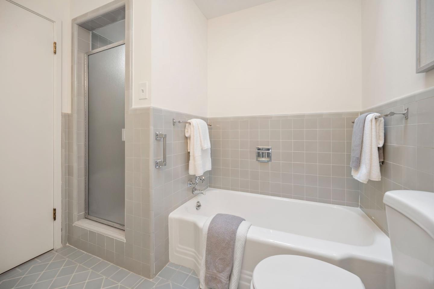 Detail Gallery Image 22 of 45 For 721 Raymundo Ave, Los Altos,  CA 94024 - 3 Beds | 3 Baths