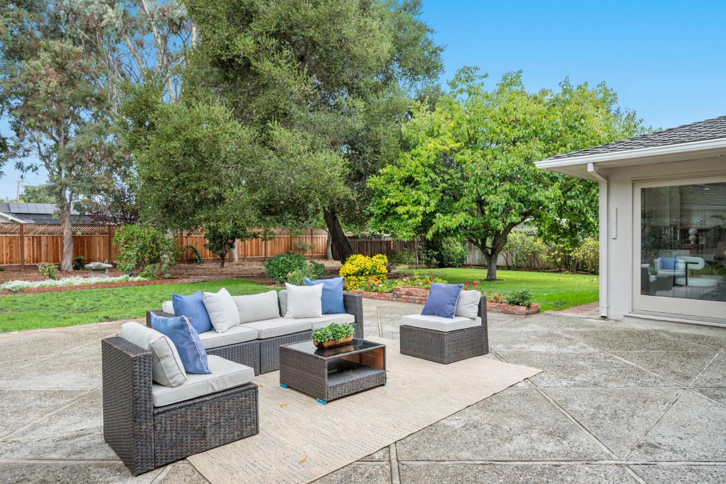 Detail Gallery Image 37 of 45 For 721 Raymundo Ave, Los Altos,  CA 94024 - 3 Beds | 3 Baths