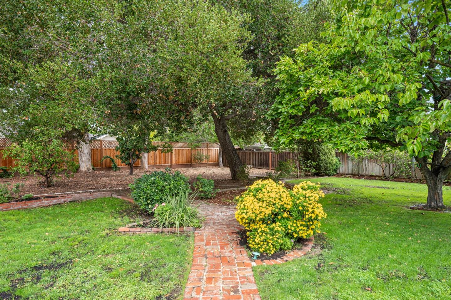 Detail Gallery Image 41 of 45 For 721 Raymundo Ave, Los Altos,  CA 94024 - 3 Beds | 3 Baths