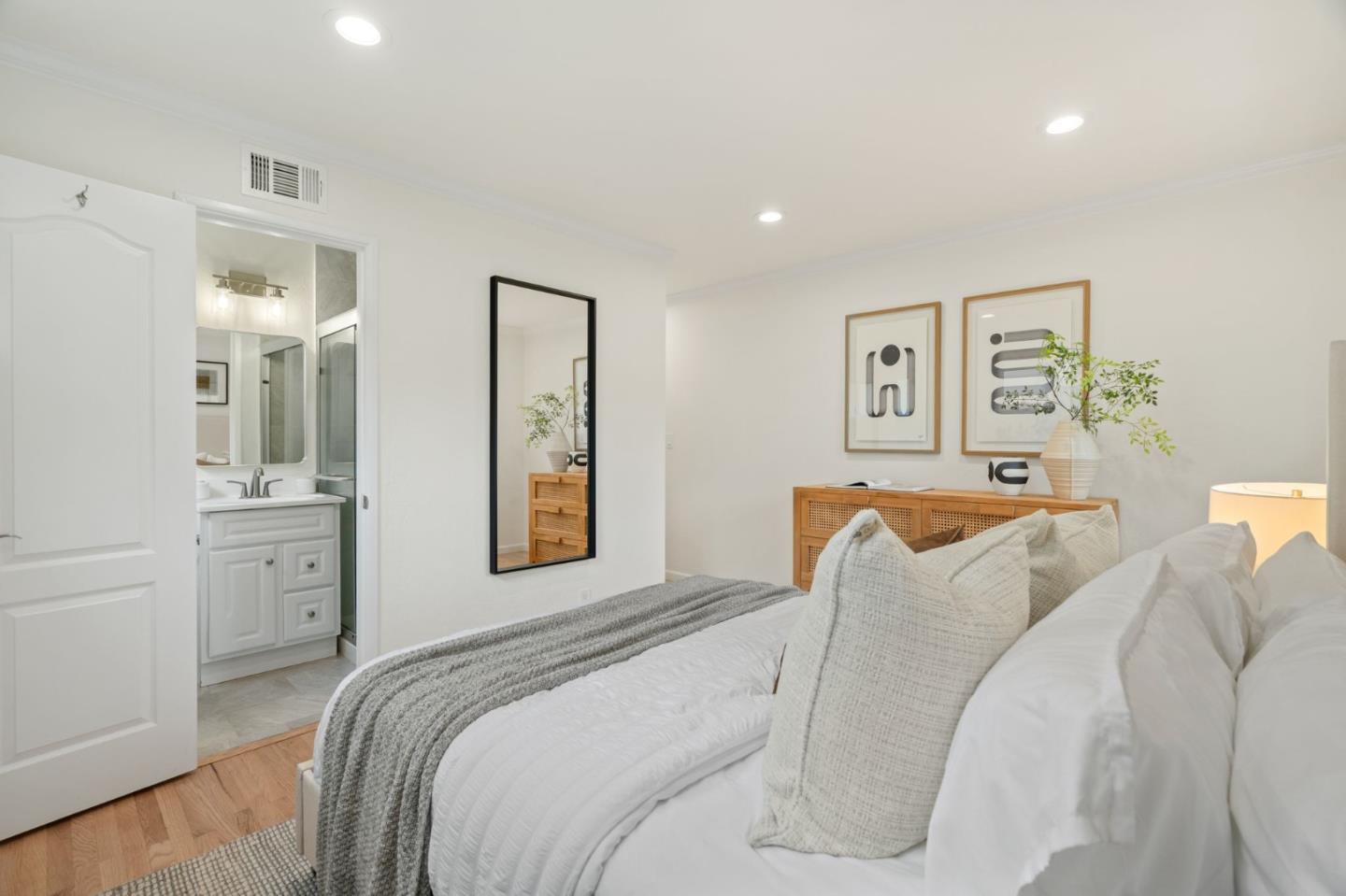 Detail Gallery Image 18 of 36 For 5177 Englewood Dr, San Jose,  CA 95129 - 4 Beds | 2 Baths