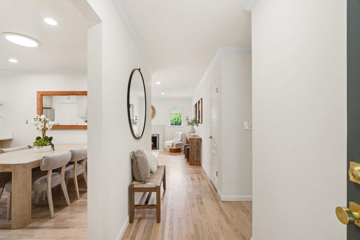 Detail Gallery Image 2 of 36 For 5177 Englewood Dr, San Jose,  CA 95129 - 4 Beds | 2 Baths