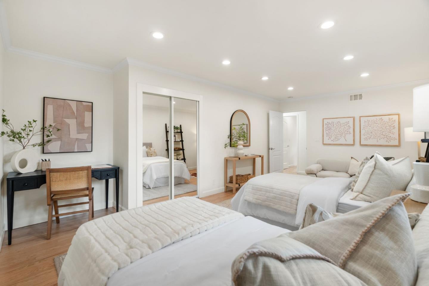Detail Gallery Image 23 of 36 For 5177 Englewood Dr, San Jose,  CA 95129 - 4 Beds | 2 Baths