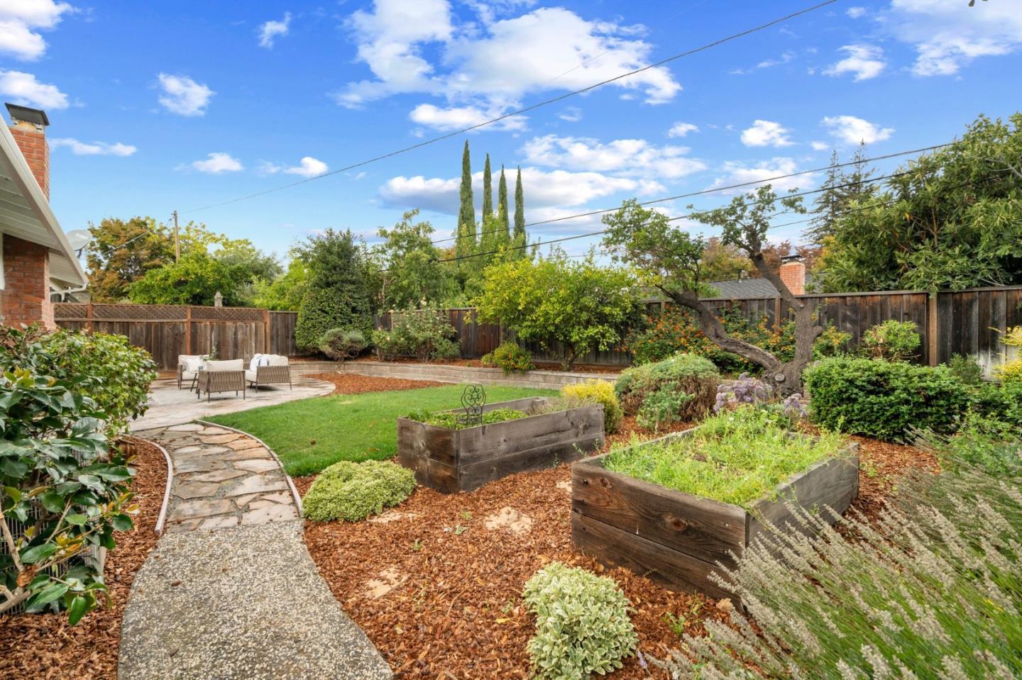 Detail Gallery Image 31 of 36 For 5177 Englewood Dr, San Jose,  CA 95129 - 4 Beds | 2 Baths