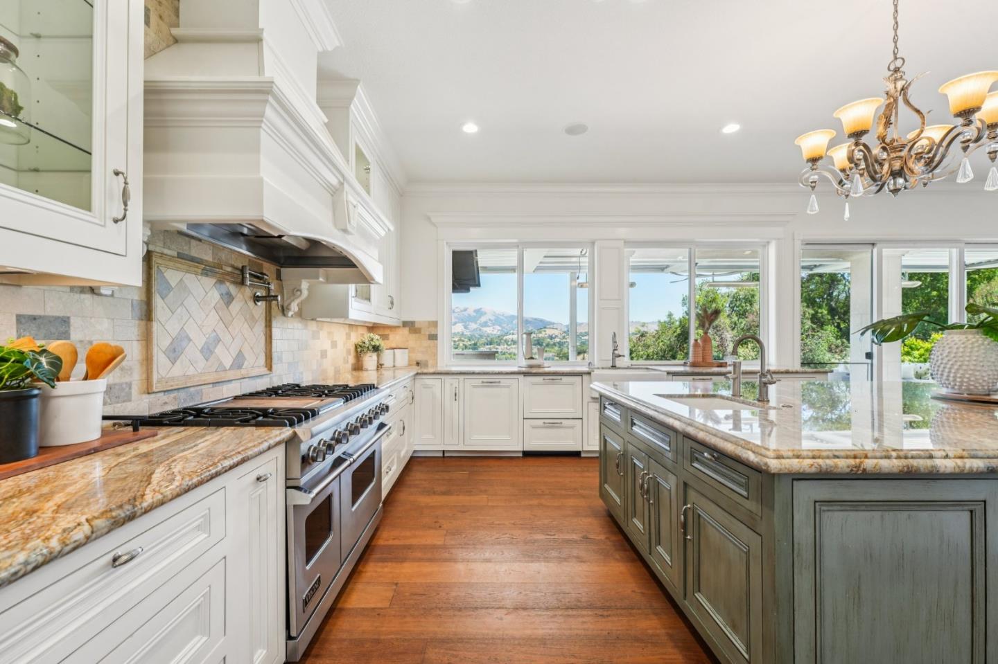 Detail Gallery Image 11 of 94 For 5142 Eastbourne Dr, San Jose,  CA 95138 - 6 Beds | 4/1 Baths