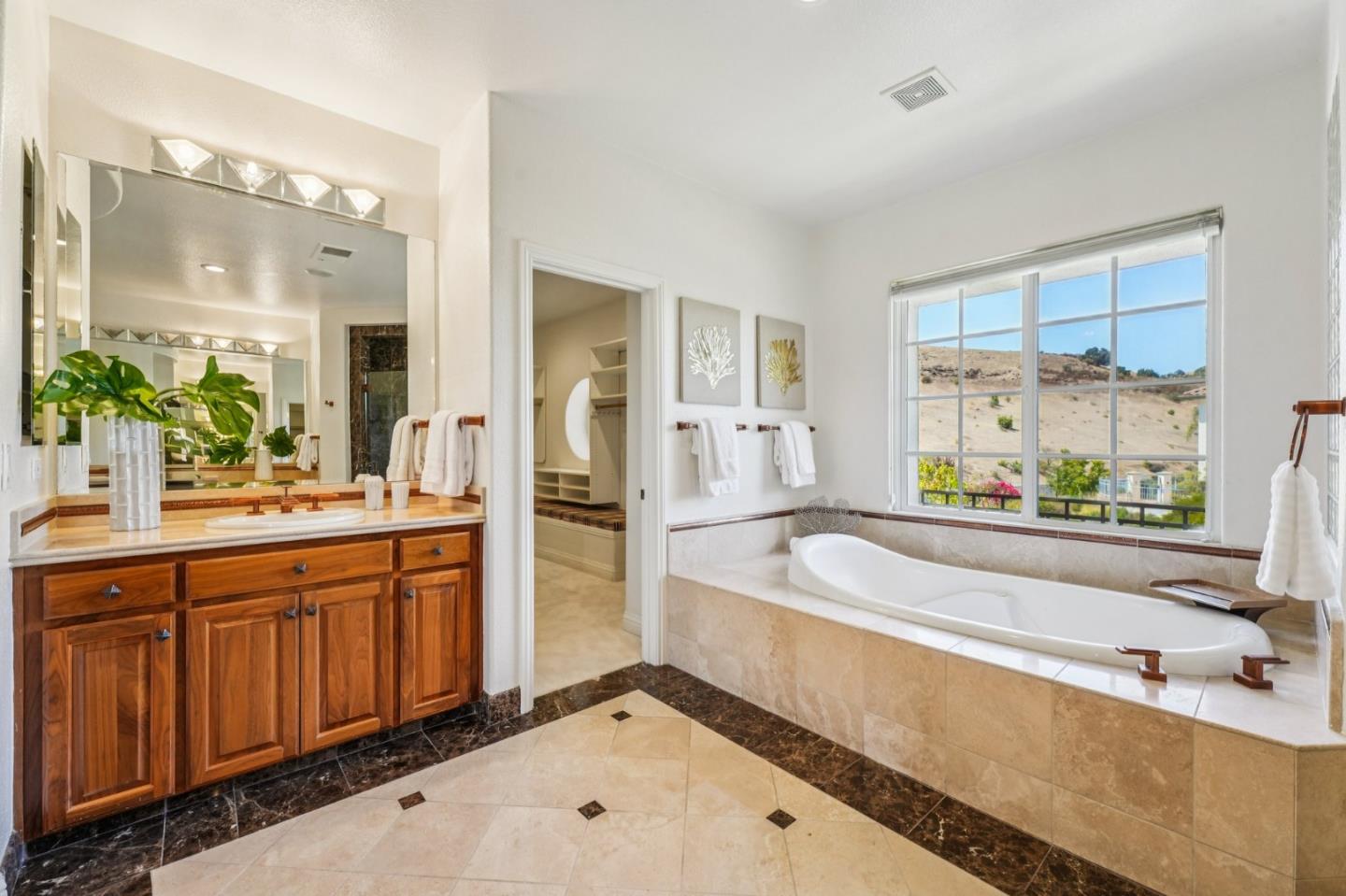 Detail Gallery Image 39 of 94 For 5142 Eastbourne Dr, San Jose,  CA 95138 - 6 Beds | 4/1 Baths