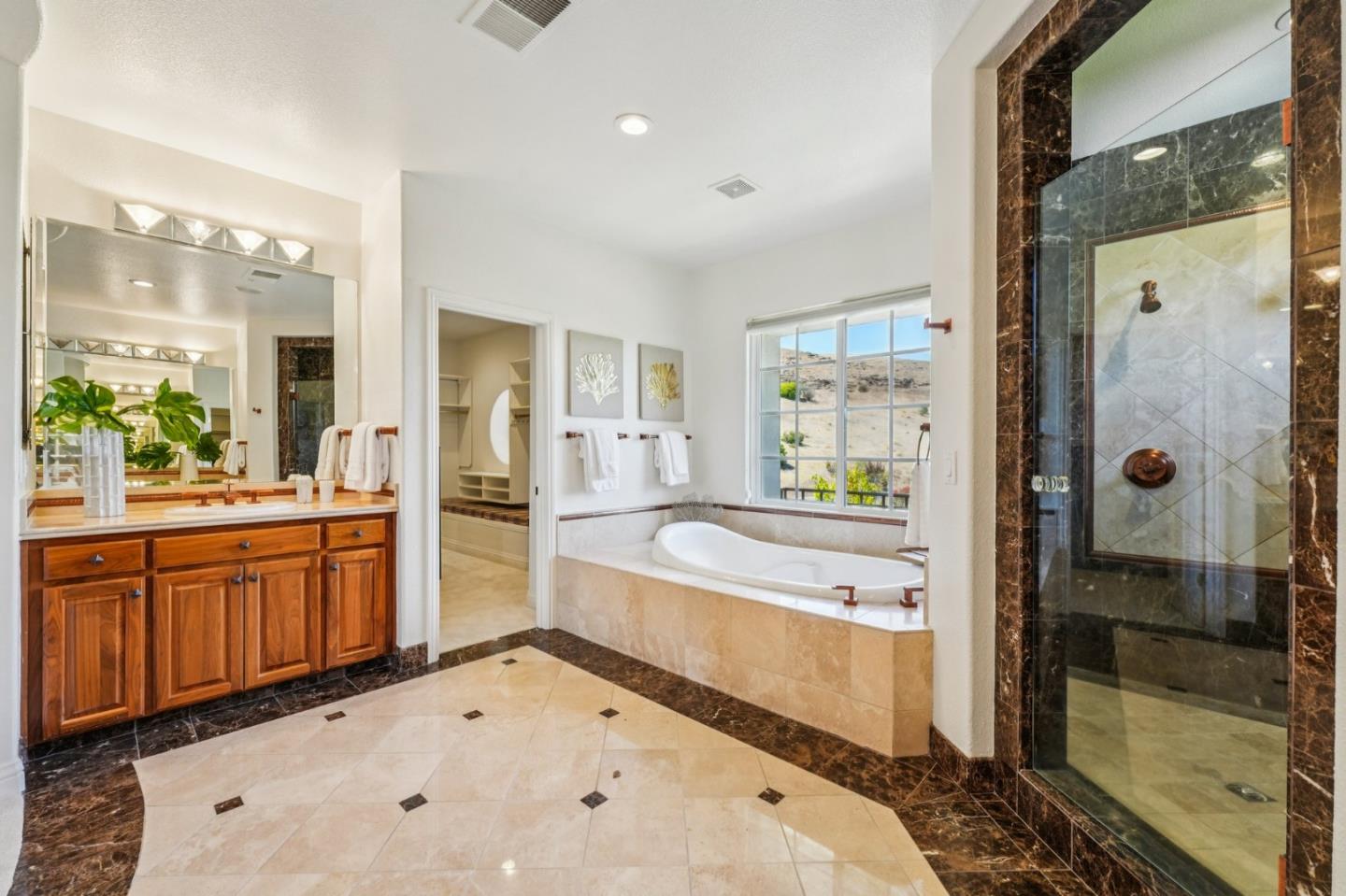 Detail Gallery Image 40 of 94 For 5142 Eastbourne Dr, San Jose,  CA 95138 - 6 Beds | 4/1 Baths