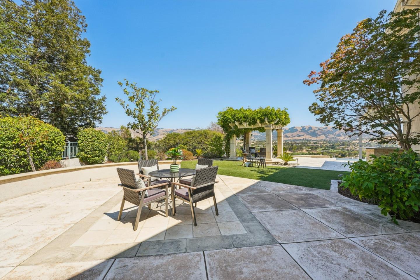 Detail Gallery Image 62 of 94 For 5142 Eastbourne Dr, San Jose,  CA 95138 - 6 Beds | 4/1 Baths