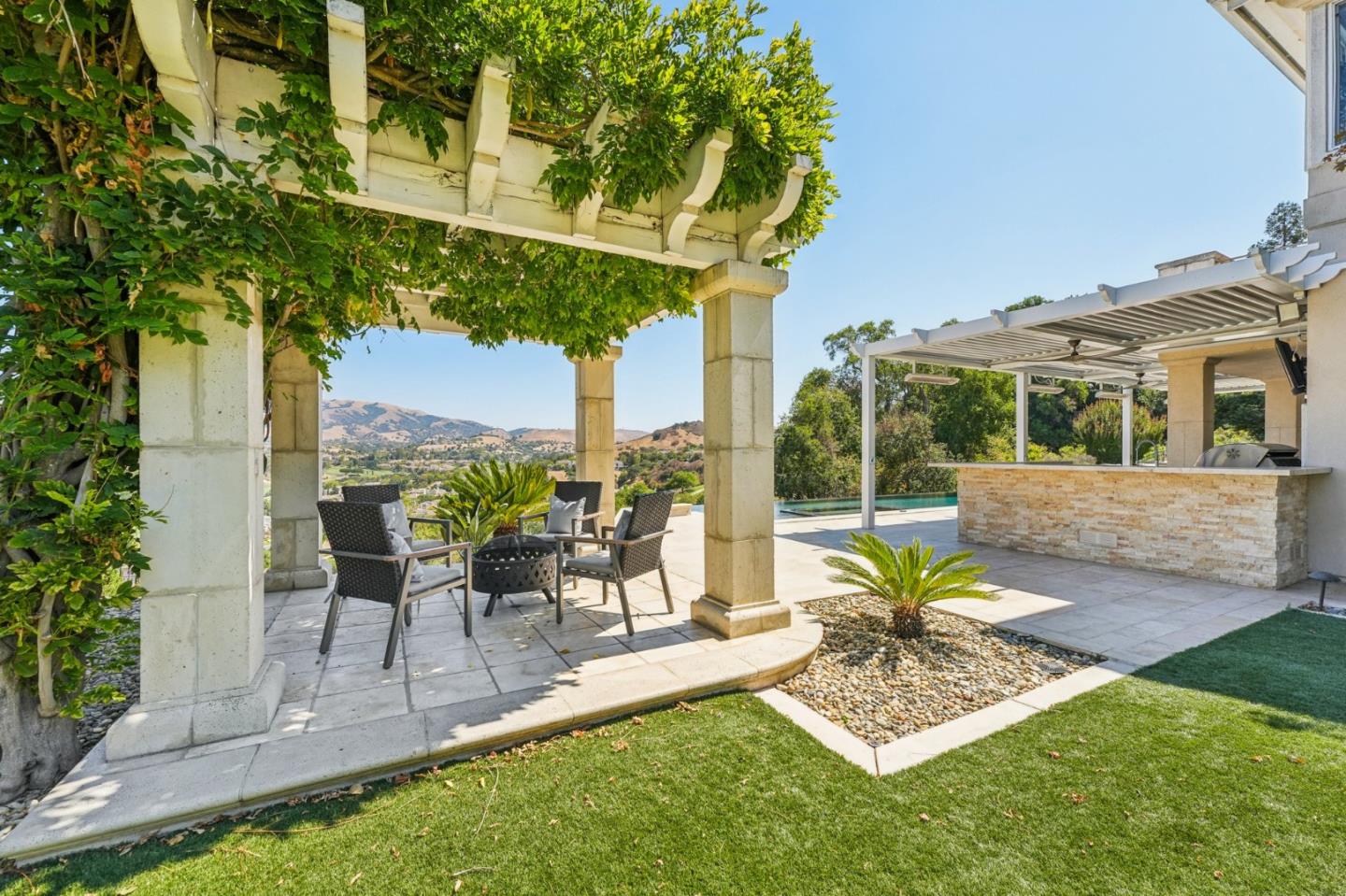 Detail Gallery Image 64 of 94 For 5142 Eastbourne Dr, San Jose,  CA 95138 - 6 Beds | 4/1 Baths