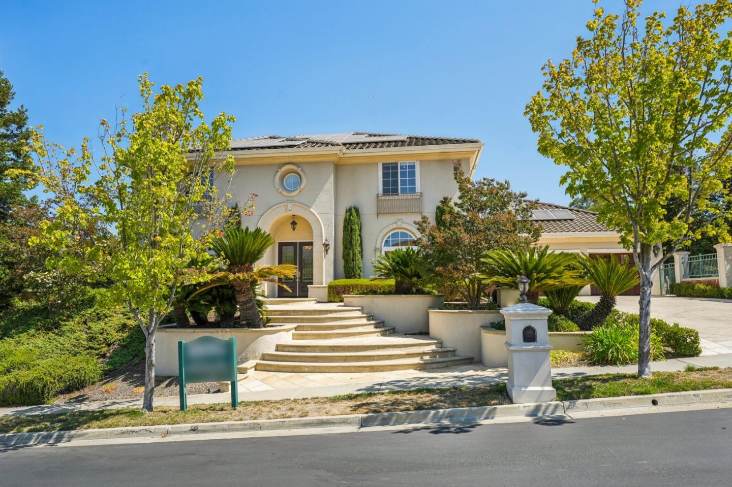 Detail Gallery Image 75 of 94 For 5142 Eastbourne Dr, San Jose,  CA 95138 - 6 Beds | 4/1 Baths