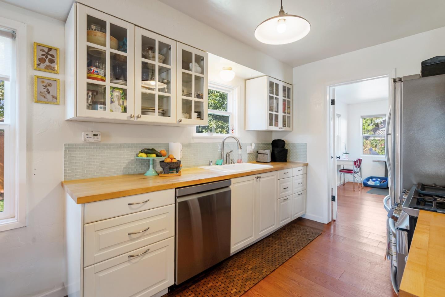 Detail Gallery Image 12 of 53 For 29 Buena Vista St, Salinas,  CA 93901 - 2 Beds | 1 Baths