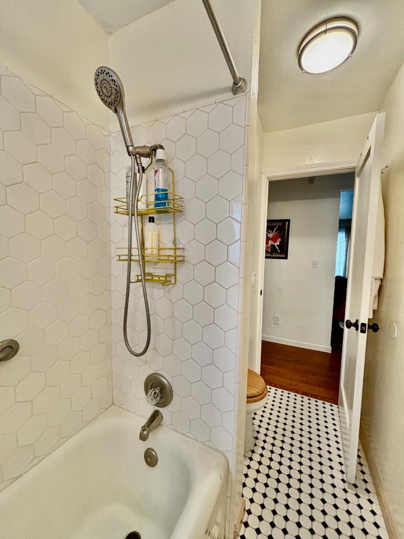 Detail Gallery Image 21 of 53 For 29 Buena Vista St, Salinas,  CA 93901 - 2 Beds | 1 Baths