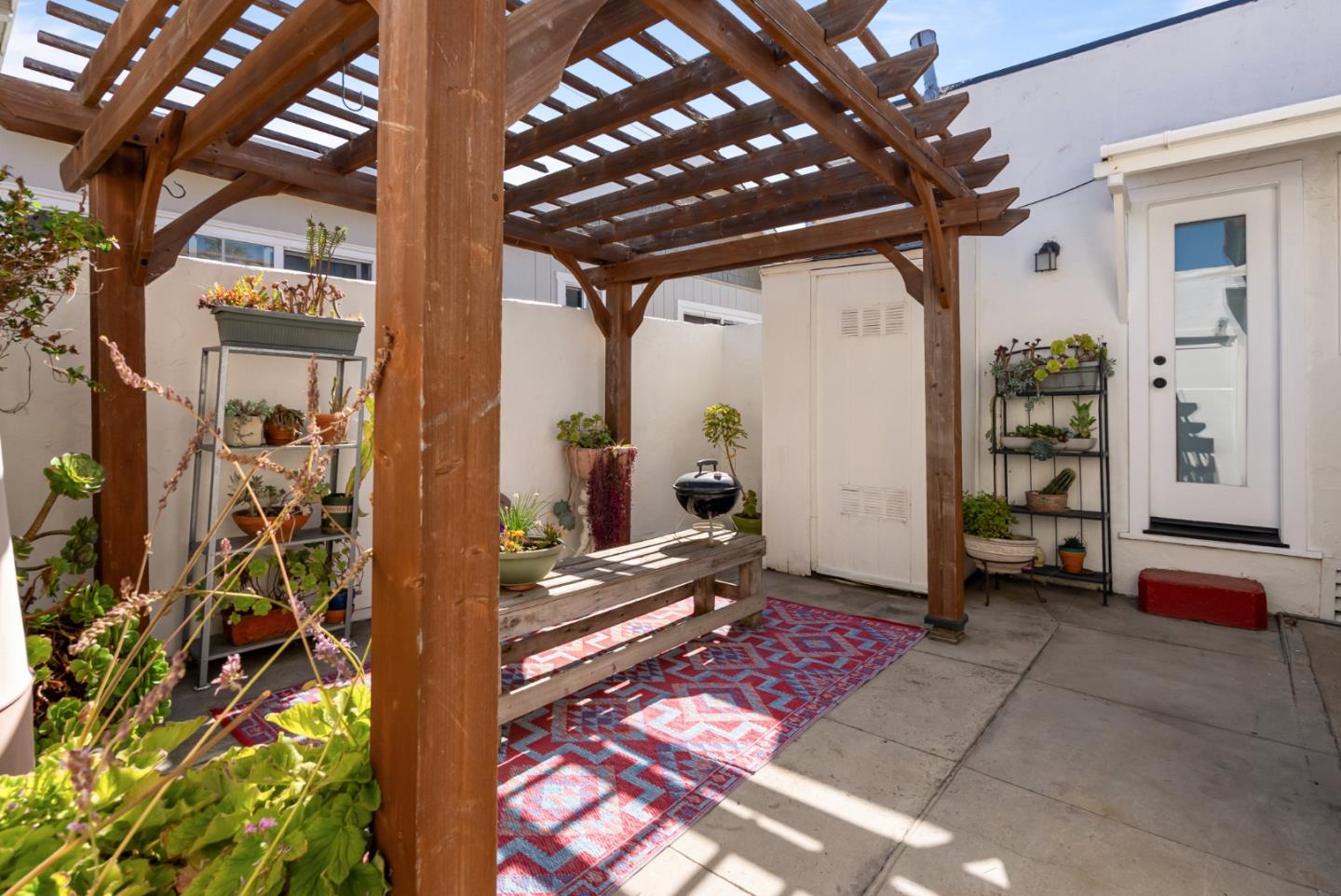 Detail Gallery Image 29 of 53 For 29 Buena Vista St, Salinas,  CA 93901 - 2 Beds | 1 Baths