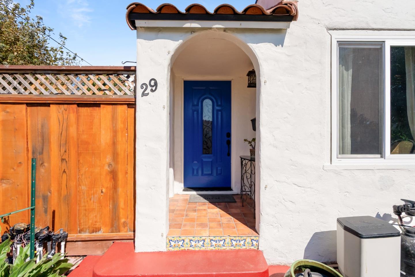 Detail Gallery Image 4 of 53 For 29 Buena Vista St, Salinas,  CA 93901 - 2 Beds | 1 Baths
