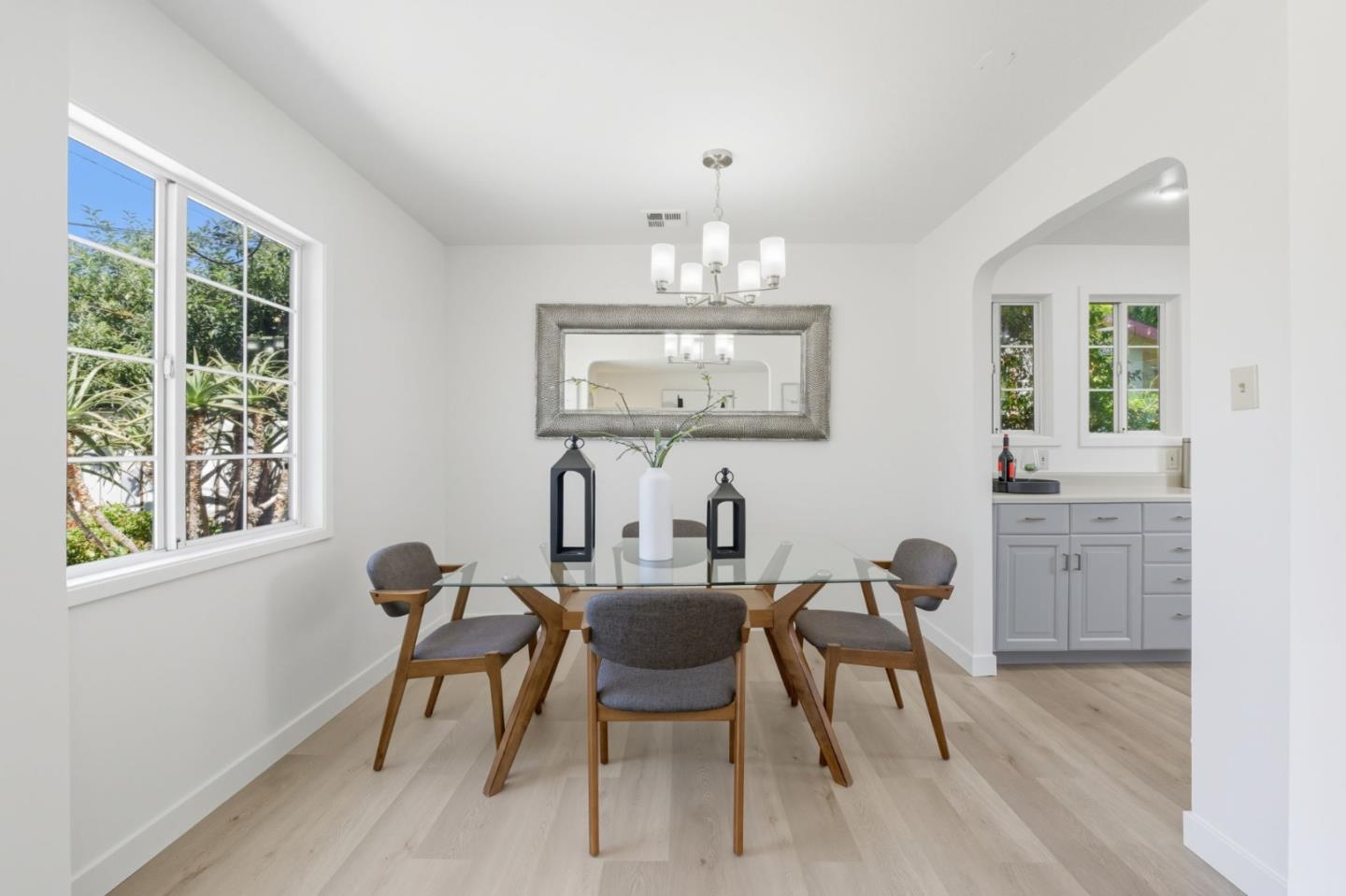 Detail Gallery Image 12 of 51 For 527 Salmon Dr, San Jose,  CA 95111 - 3 Beds | 2 Baths