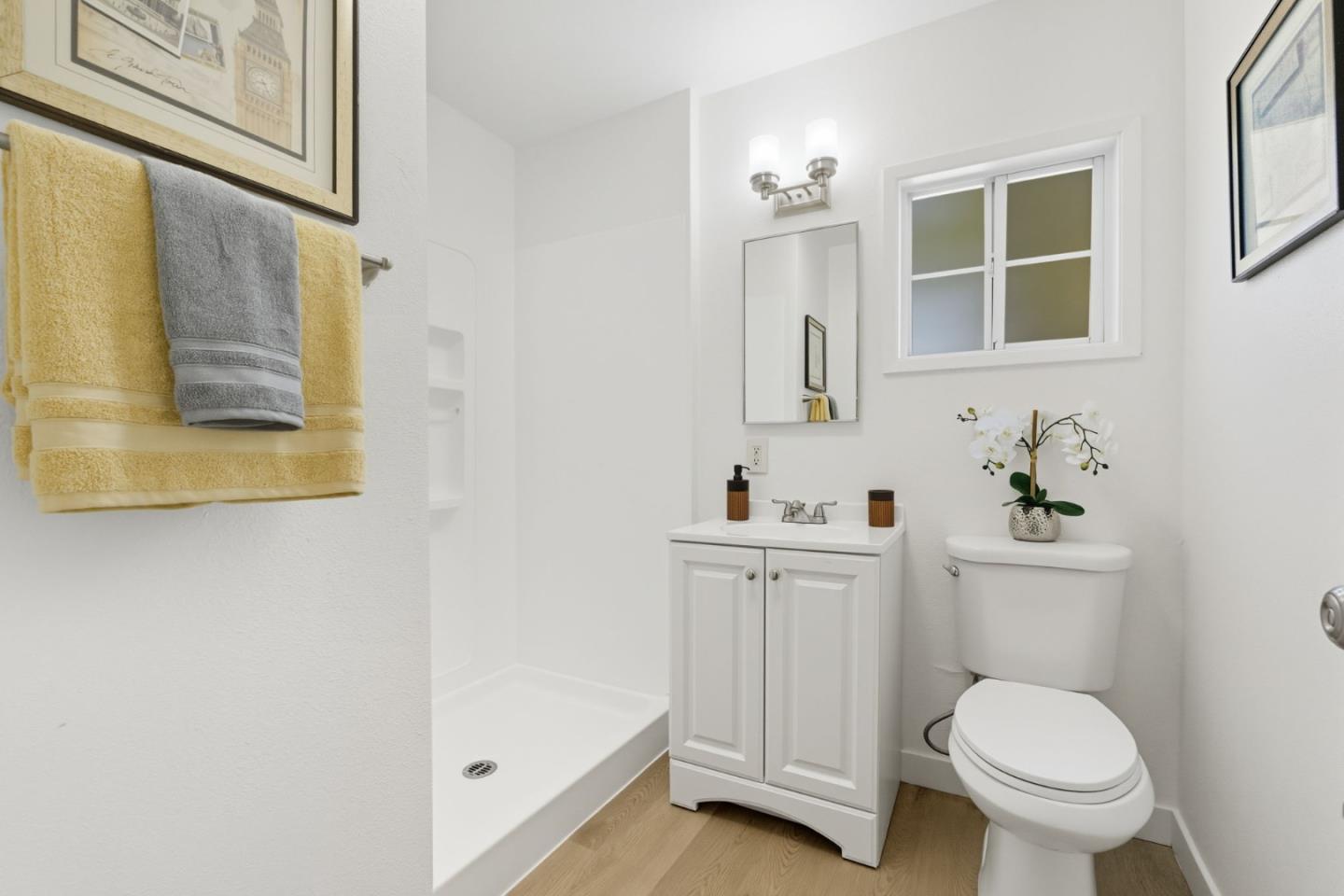 Detail Gallery Image 33 of 51 For 527 Salmon Dr, San Jose,  CA 95111 - 3 Beds | 2 Baths