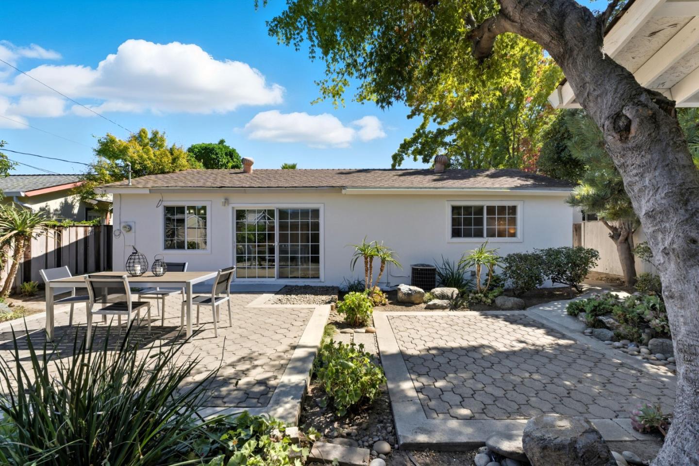 Detail Gallery Image 39 of 51 For 527 Salmon Dr, San Jose,  CA 95111 - 3 Beds | 2 Baths