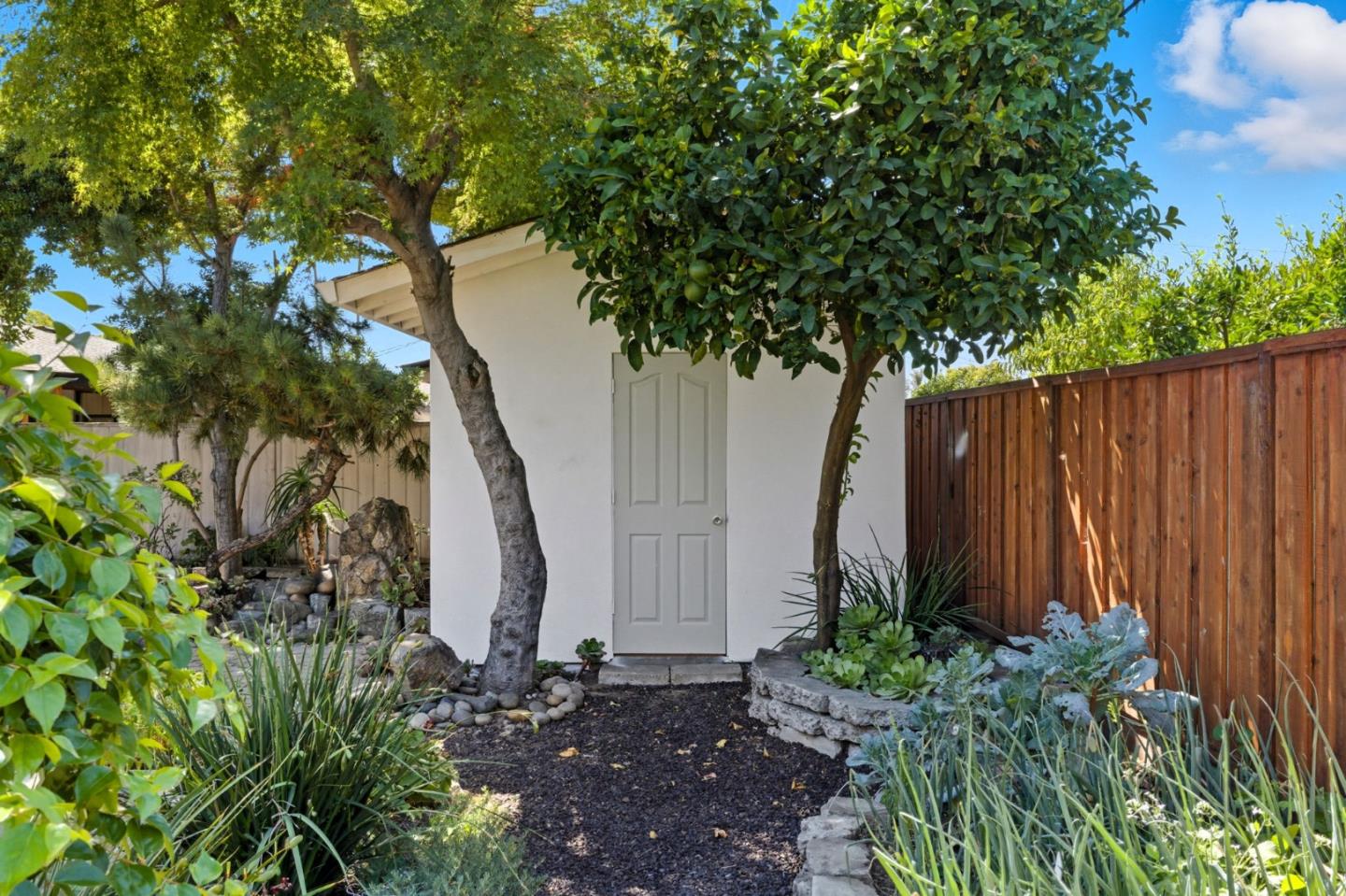 Detail Gallery Image 41 of 51 For 527 Salmon Dr, San Jose,  CA 95111 - 3 Beds | 2 Baths