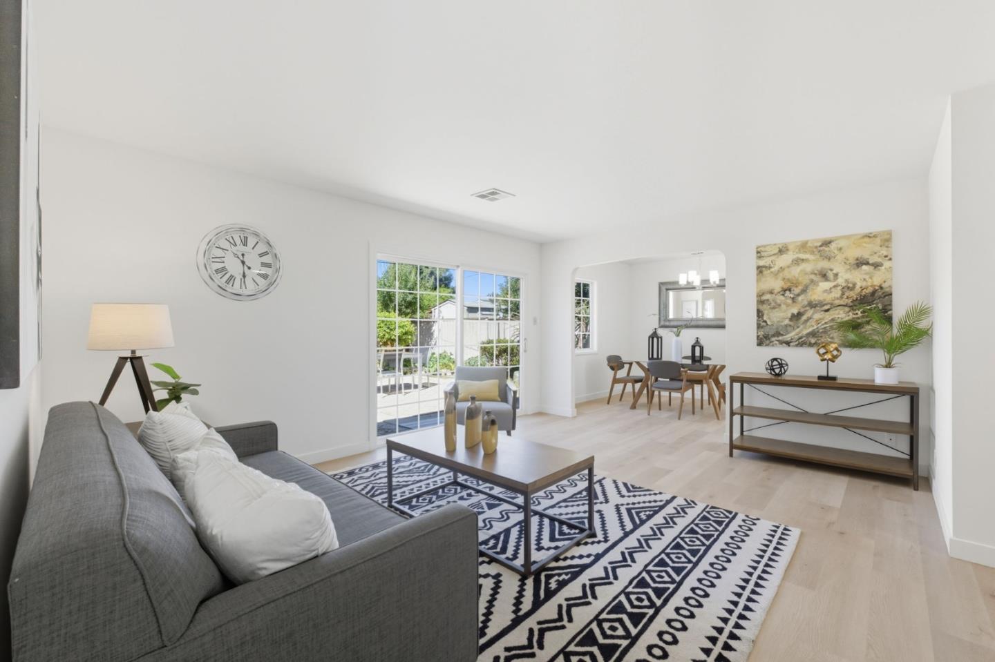 Detail Gallery Image 8 of 51 For 527 Salmon Dr, San Jose,  CA 95111 - 3 Beds | 2 Baths