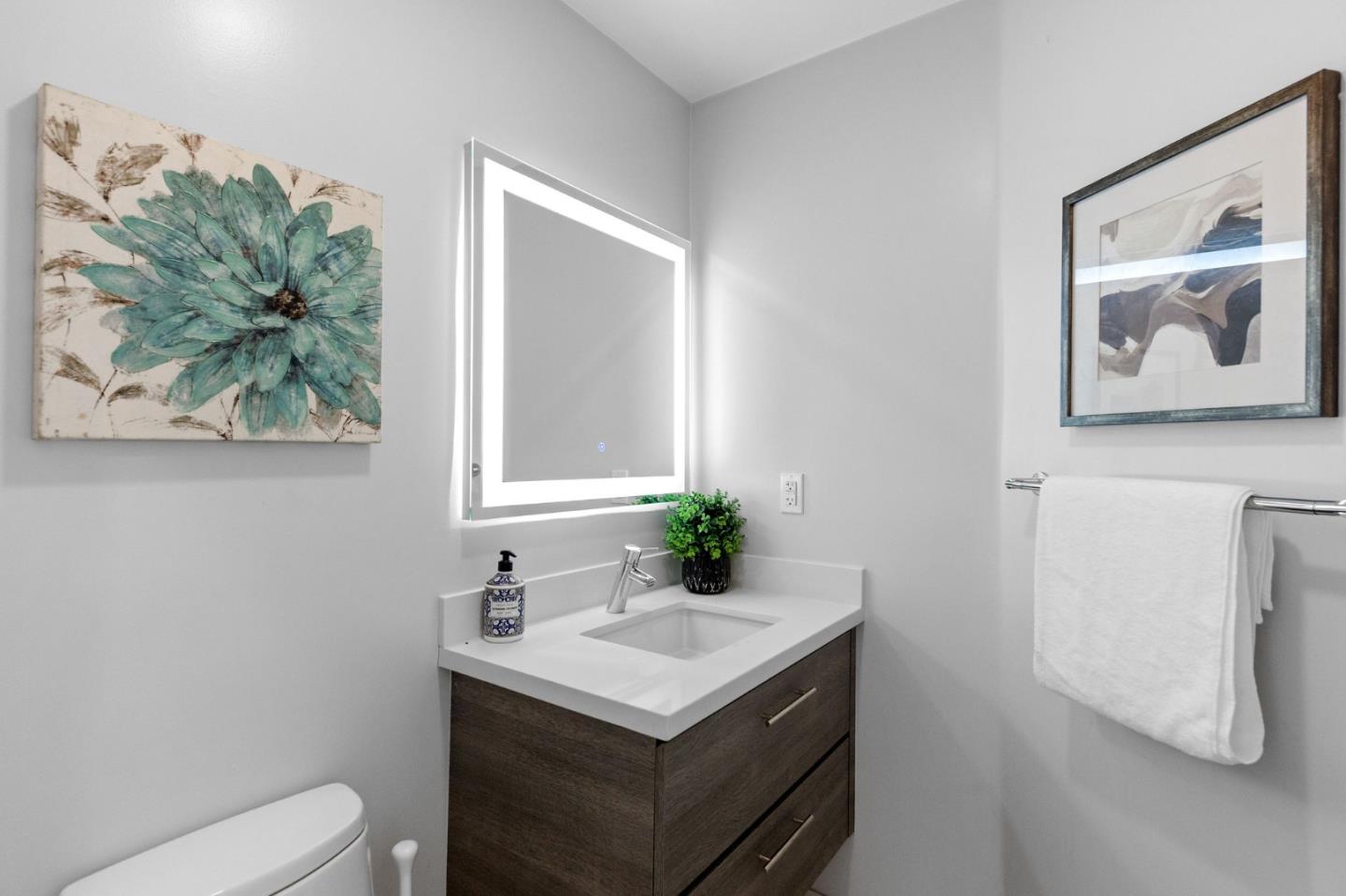Detail Gallery Image 10 of 90 For 23 Pinnacle St, South San Francisco,  CA 94080 - 5 Beds | 4/1 Baths