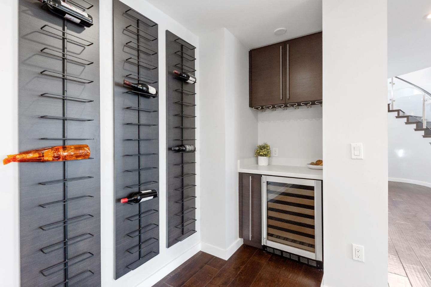 Detail Gallery Image 11 of 90 For 23 Pinnacle St, South San Francisco,  CA 94080 - 5 Beds | 4/1 Baths