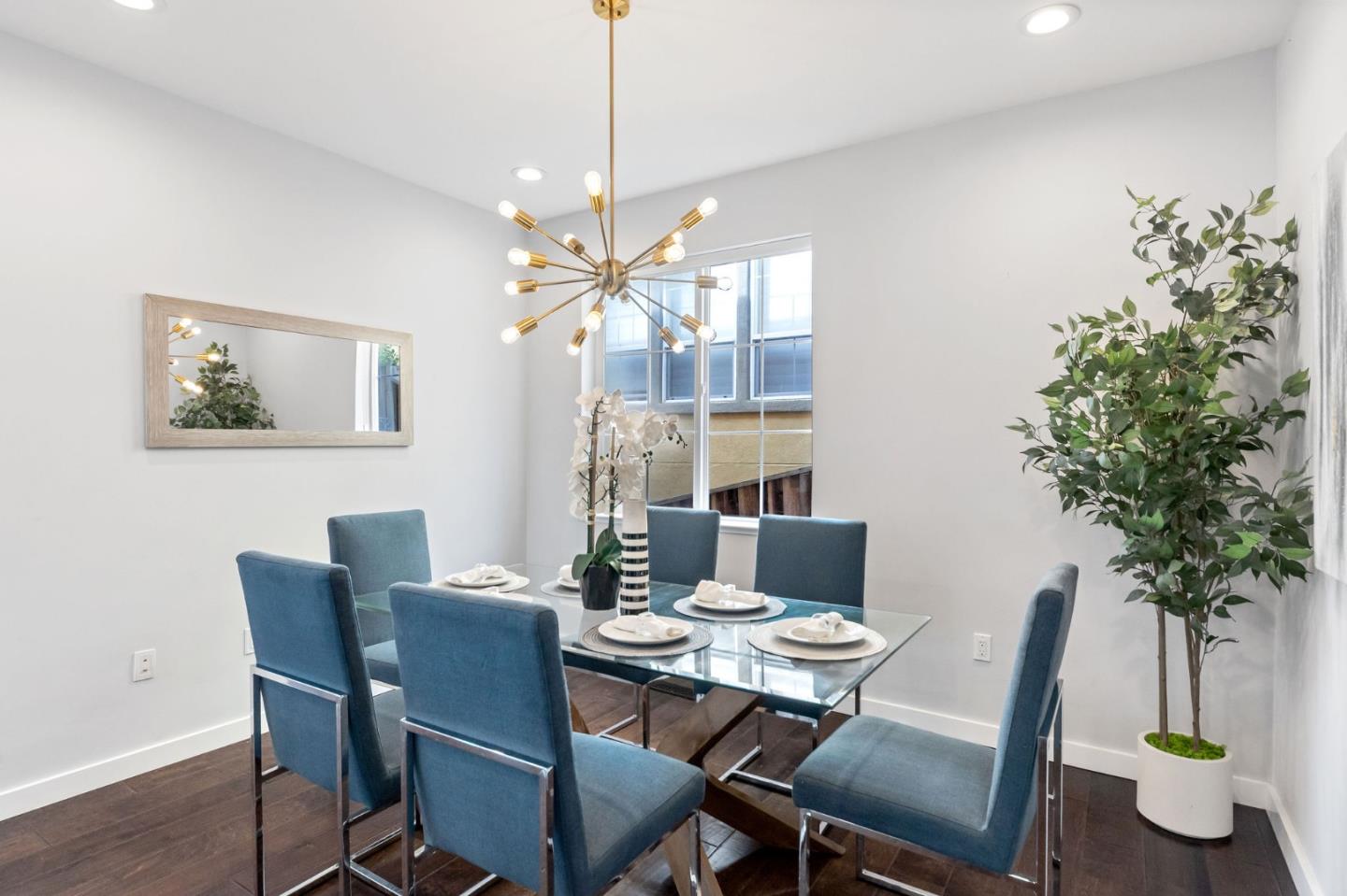 Detail Gallery Image 14 of 90 For 23 Pinnacle St, South San Francisco,  CA 94080 - 5 Beds | 4/1 Baths