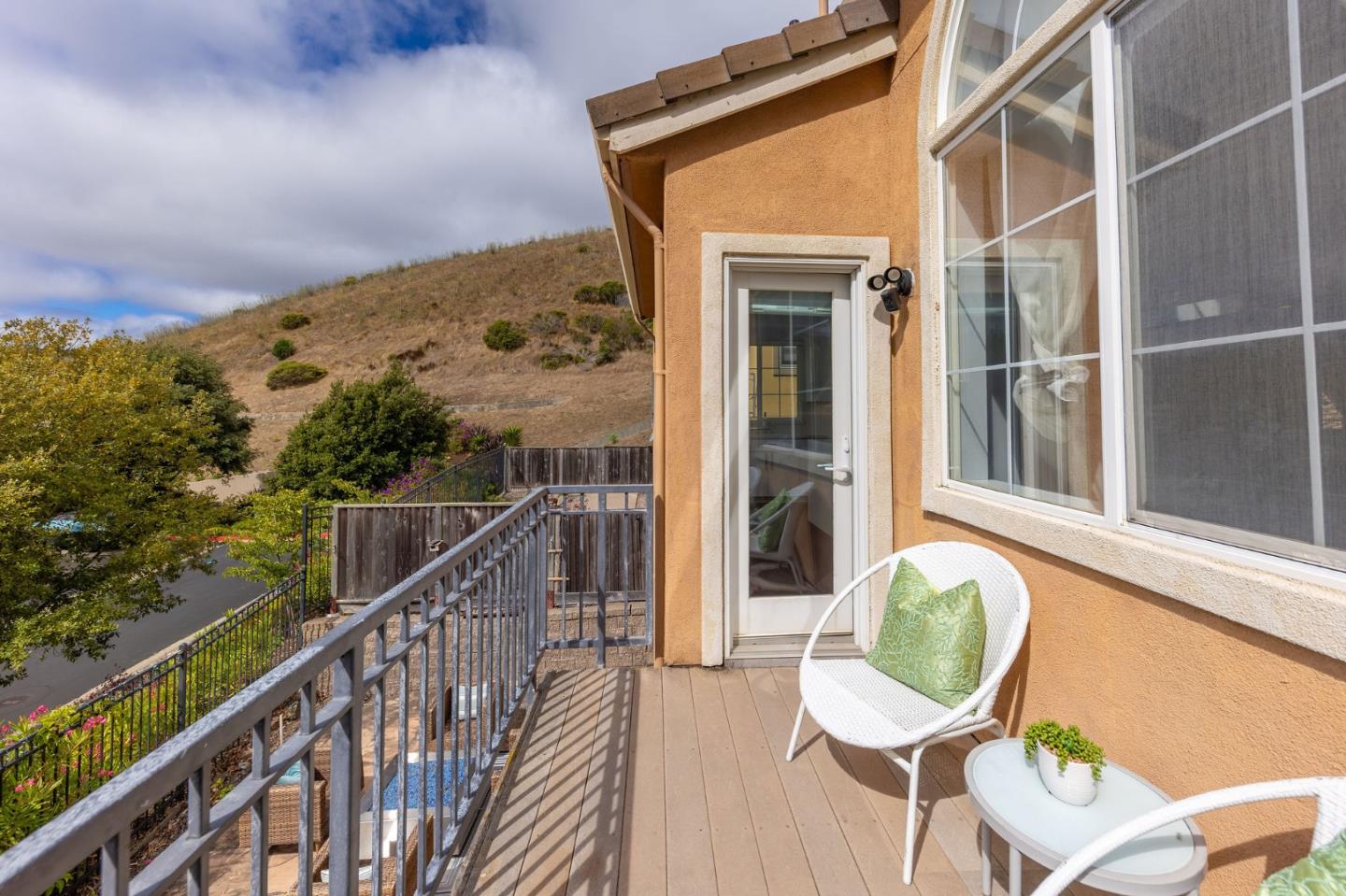 Detail Gallery Image 25 of 90 For 23 Pinnacle St, South San Francisco,  CA 94080 - 5 Beds | 4/1 Baths