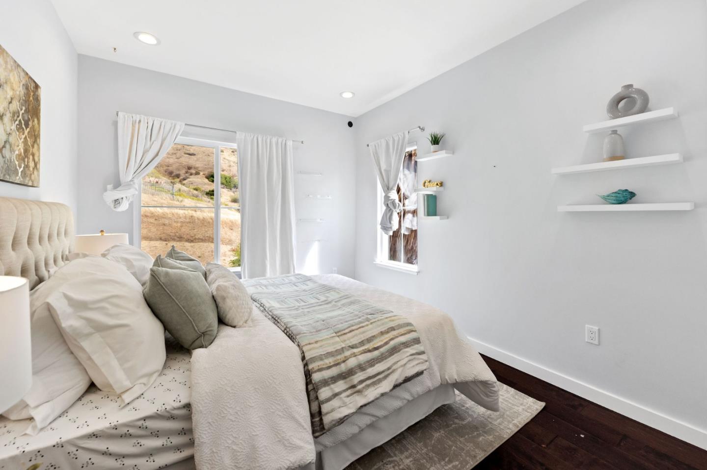 Detail Gallery Image 41 of 90 For 23 Pinnacle St, South San Francisco,  CA 94080 - 5 Beds | 4/1 Baths
