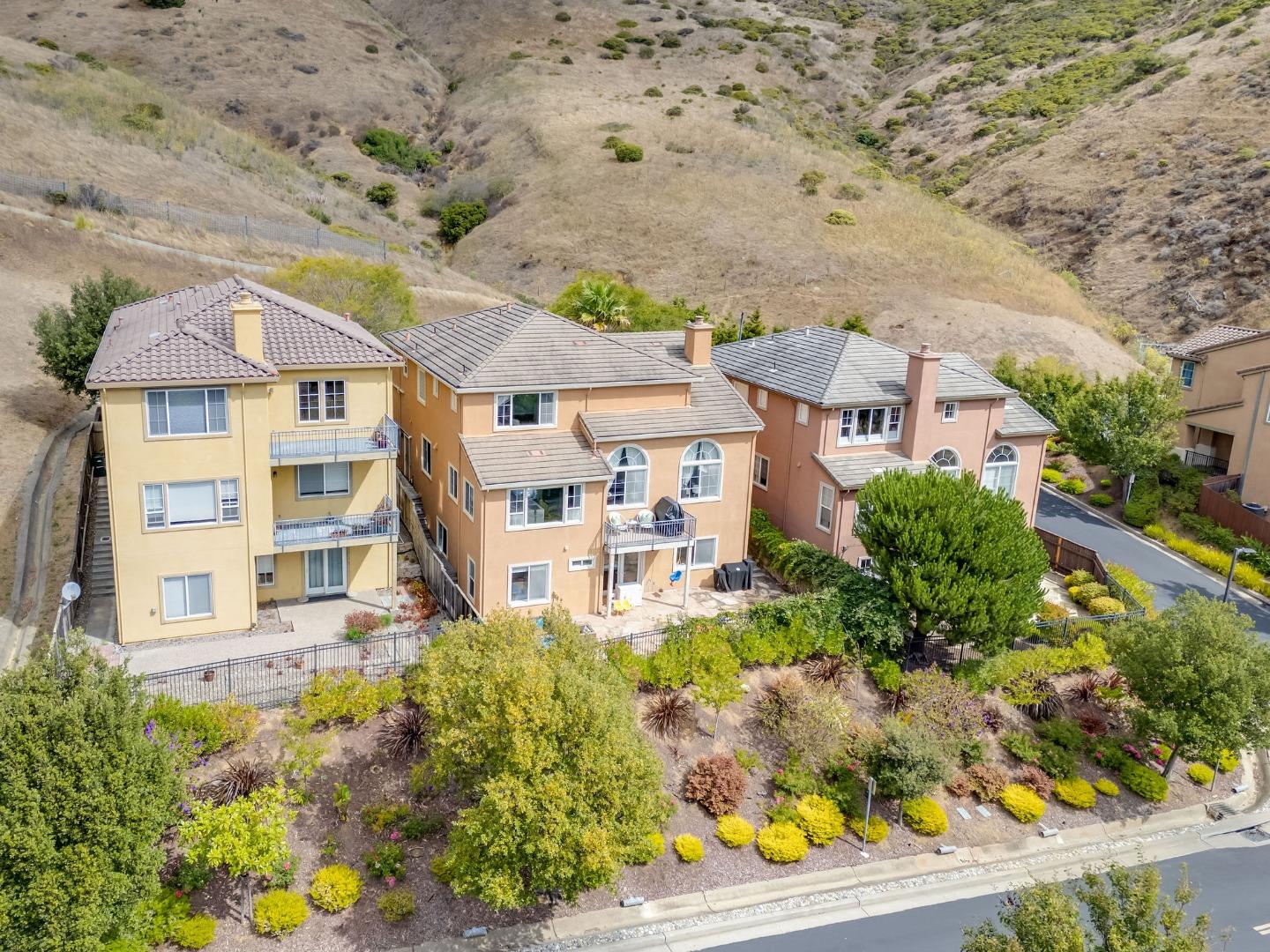 Detail Gallery Image 86 of 90 For 23 Pinnacle St, South San Francisco,  CA 94080 - 5 Beds | 4/1 Baths