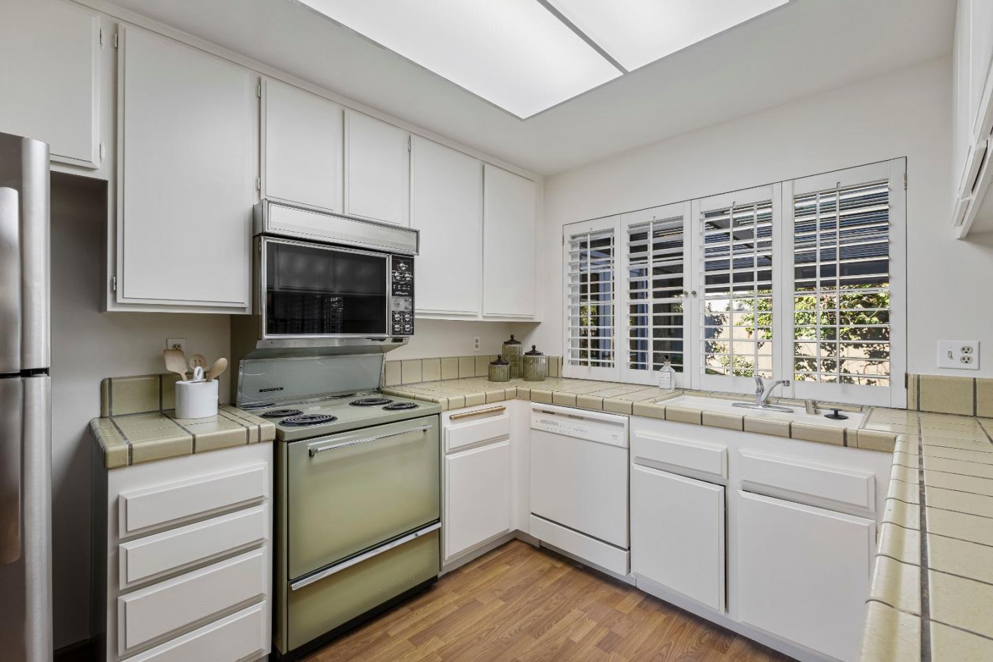 Detail Gallery Image 15 of 48 For 4999 Massachusetts Dr, San Jose,  CA 95136 - 4 Beds | 2 Baths