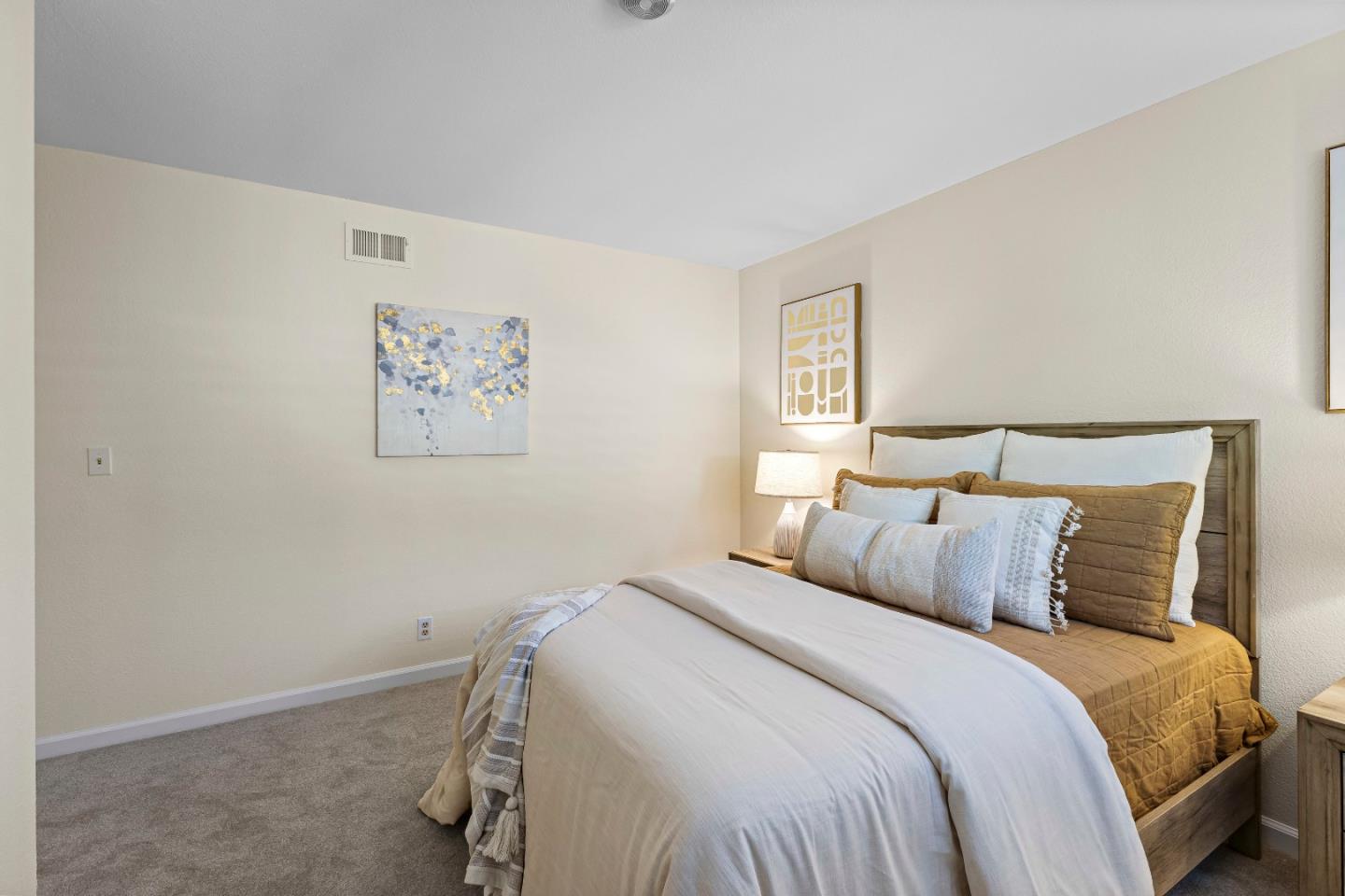 Detail Gallery Image 33 of 48 For 4999 Massachusetts Dr, San Jose,  CA 95136 - 4 Beds | 2 Baths