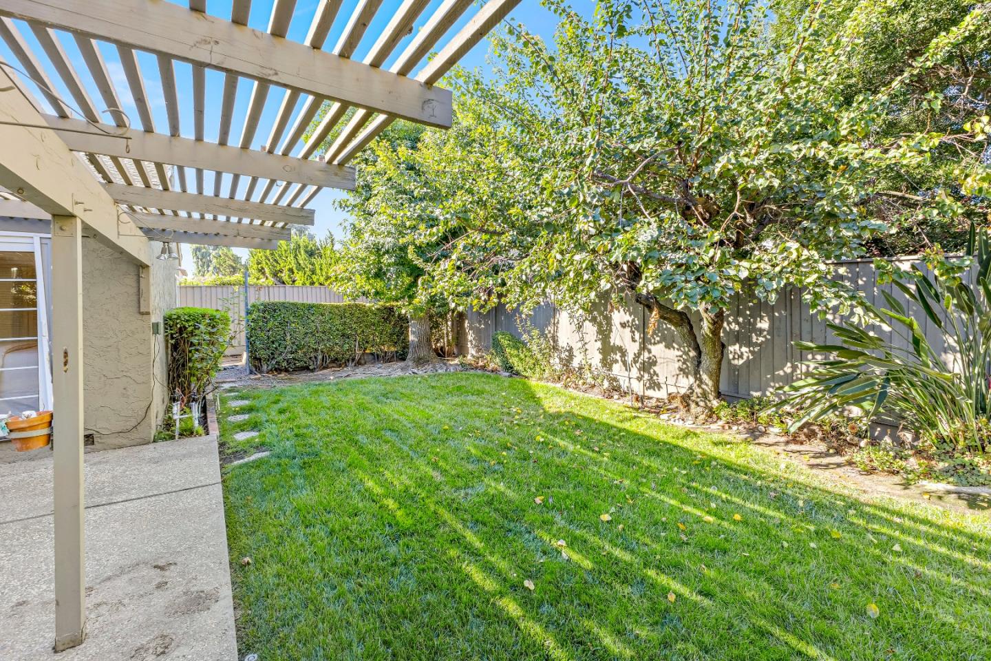 Detail Gallery Image 43 of 48 For 4999 Massachusetts Dr, San Jose,  CA 95136 - 4 Beds | 2 Baths