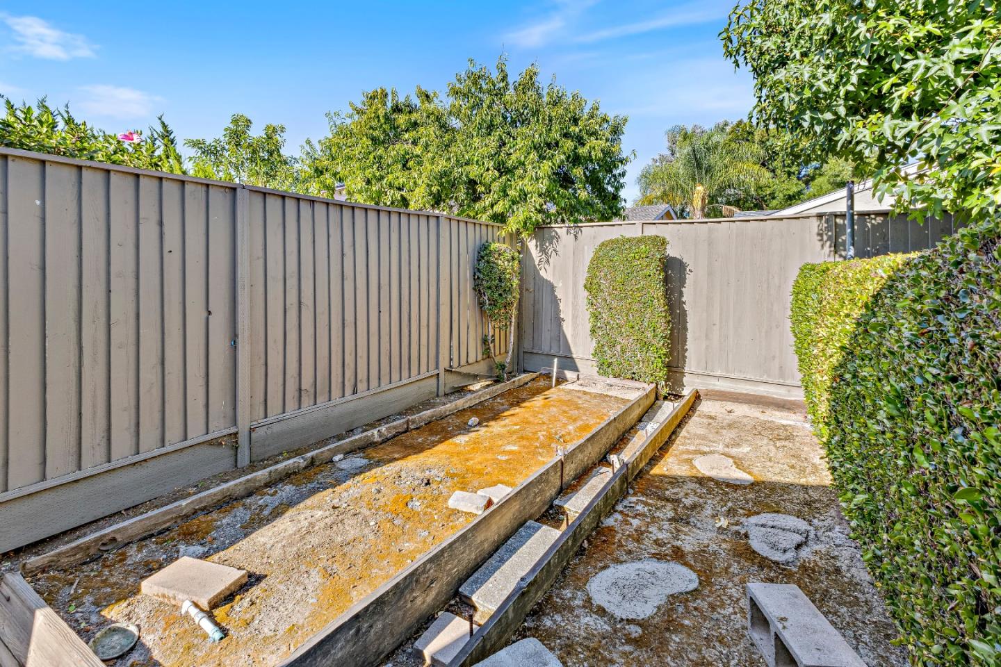 Detail Gallery Image 44 of 48 For 4999 Massachusetts Dr, San Jose,  CA 95136 - 4 Beds | 2 Baths