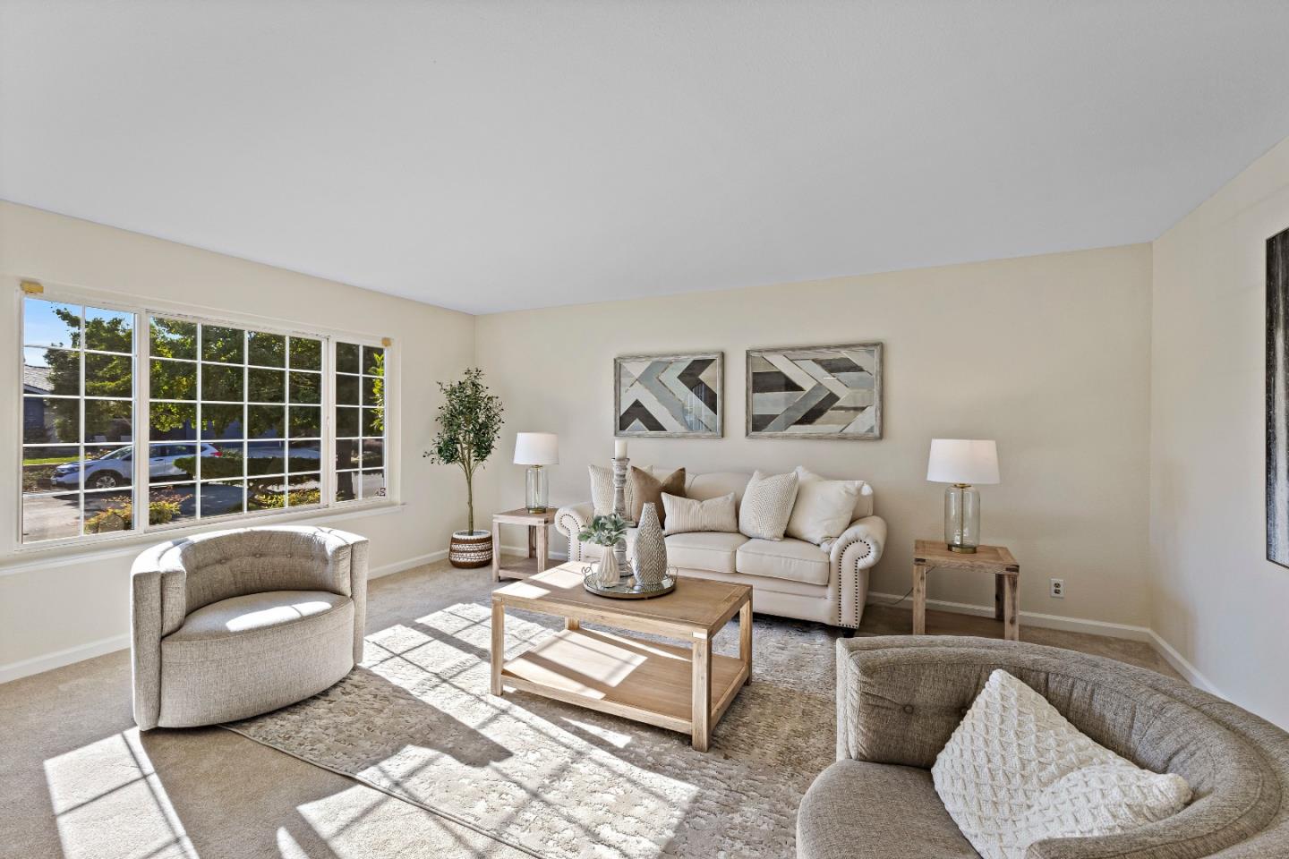 Detail Gallery Image 8 of 48 For 4999 Massachusetts Dr, San Jose,  CA 95136 - 4 Beds | 2 Baths