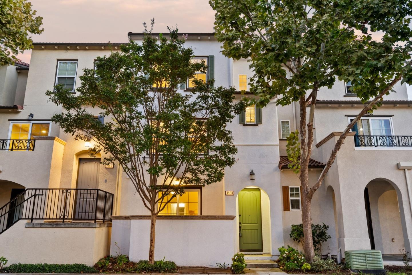 Detail Gallery Image 2 of 74 For 1938 Hillebrant Pl, Santa Clara,  CA 95050 - 3 Beds | 3/1 Baths