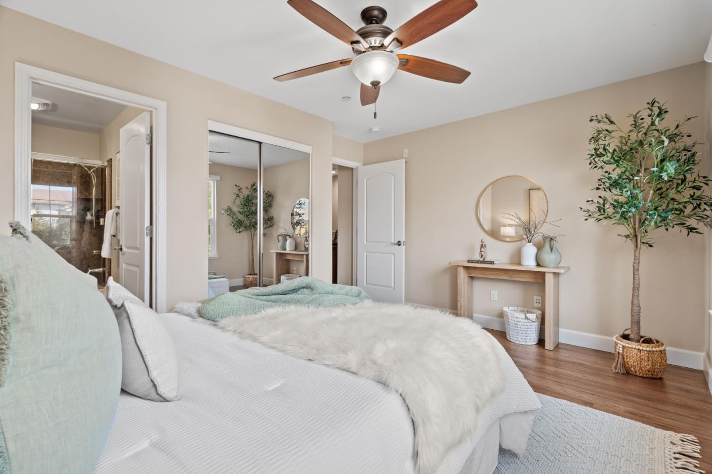 Detail Gallery Image 20 of 74 For 1938 Hillebrant Pl, Santa Clara,  CA 95050 - 3 Beds | 3/1 Baths