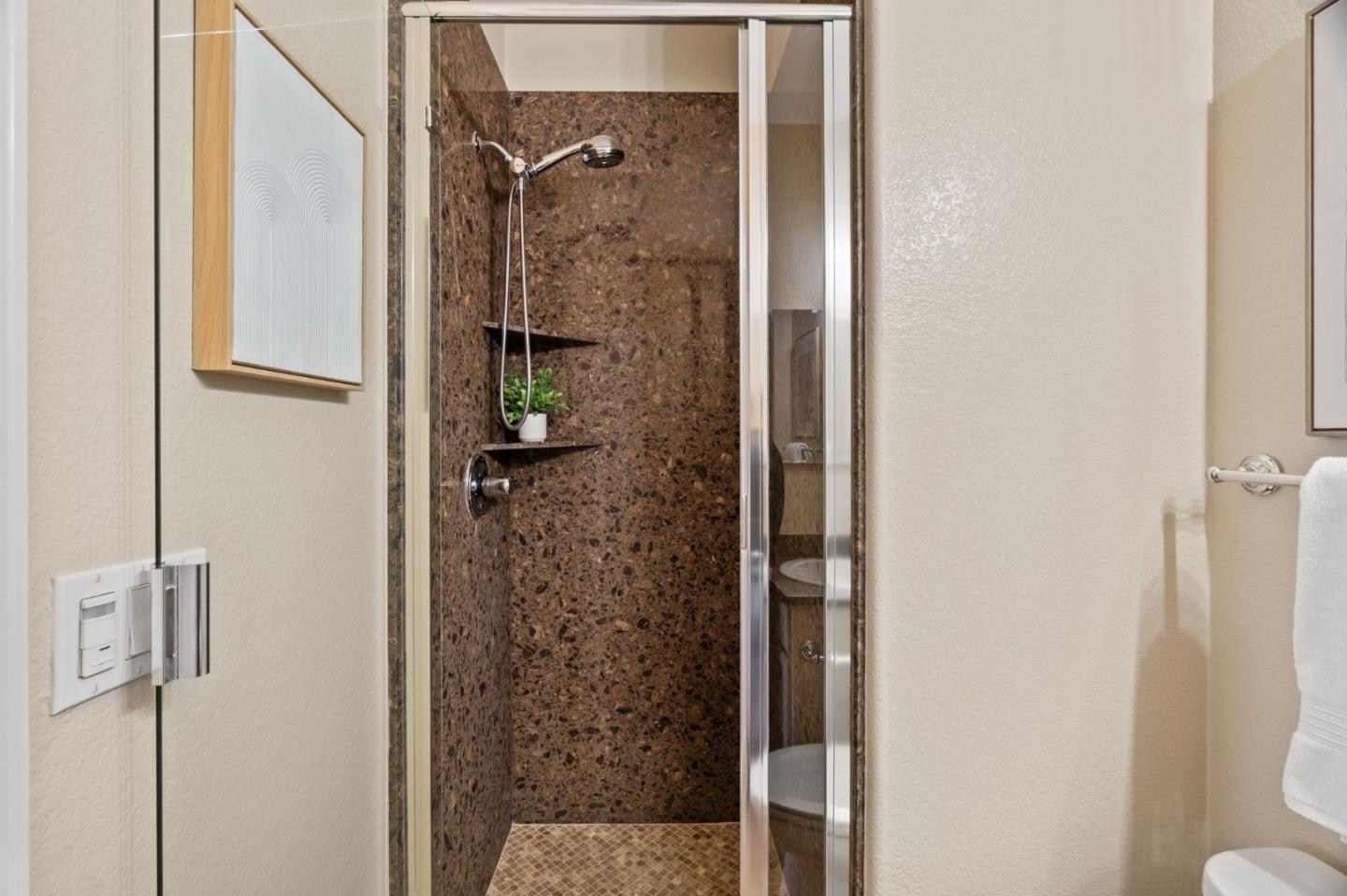 Detail Gallery Image 22 of 74 For 1938 Hillebrant Pl, Santa Clara,  CA 95050 - 3 Beds | 3/1 Baths