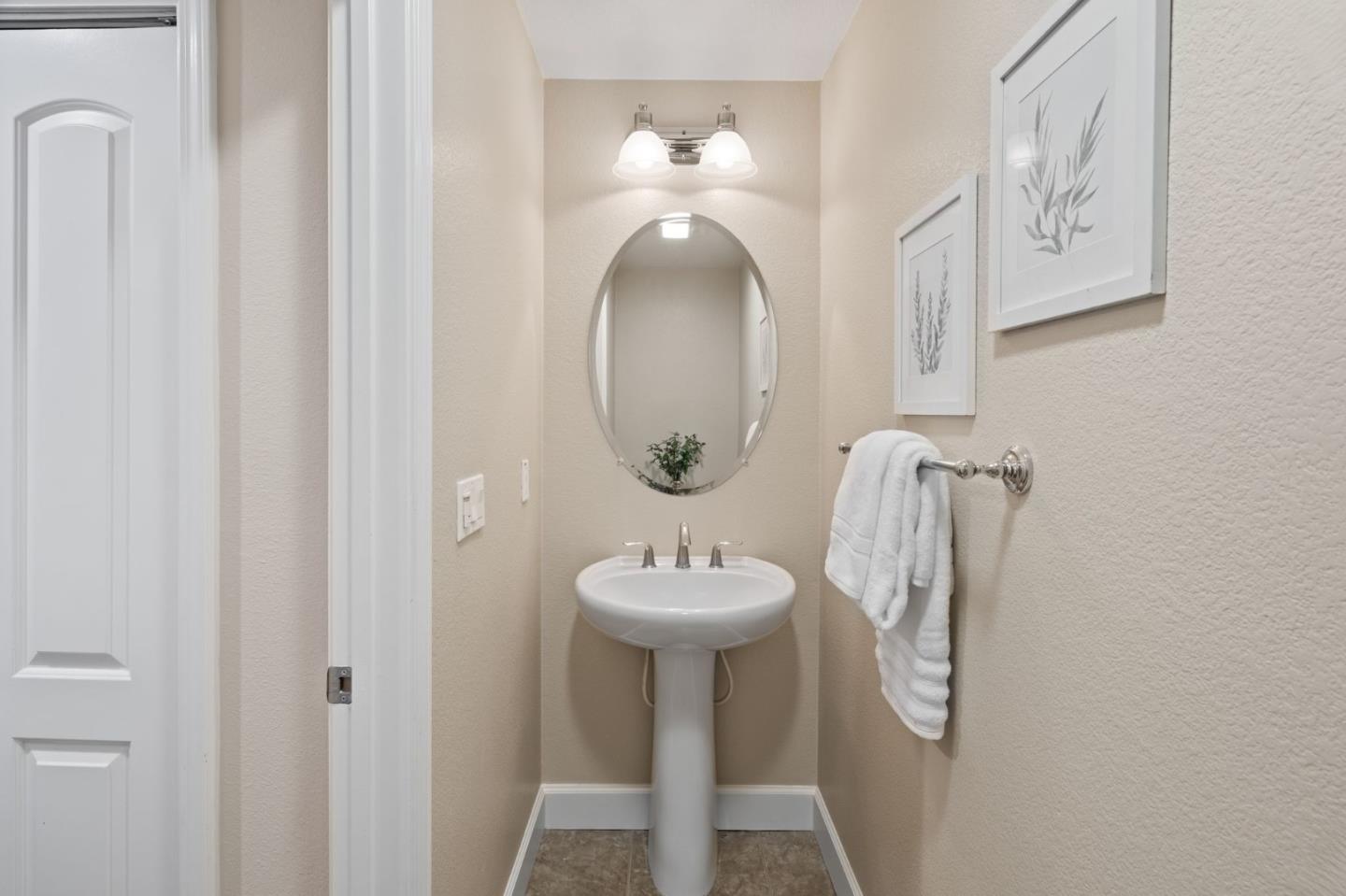 Detail Gallery Image 28 of 74 For 1938 Hillebrant Pl, Santa Clara,  CA 95050 - 3 Beds | 3/1 Baths