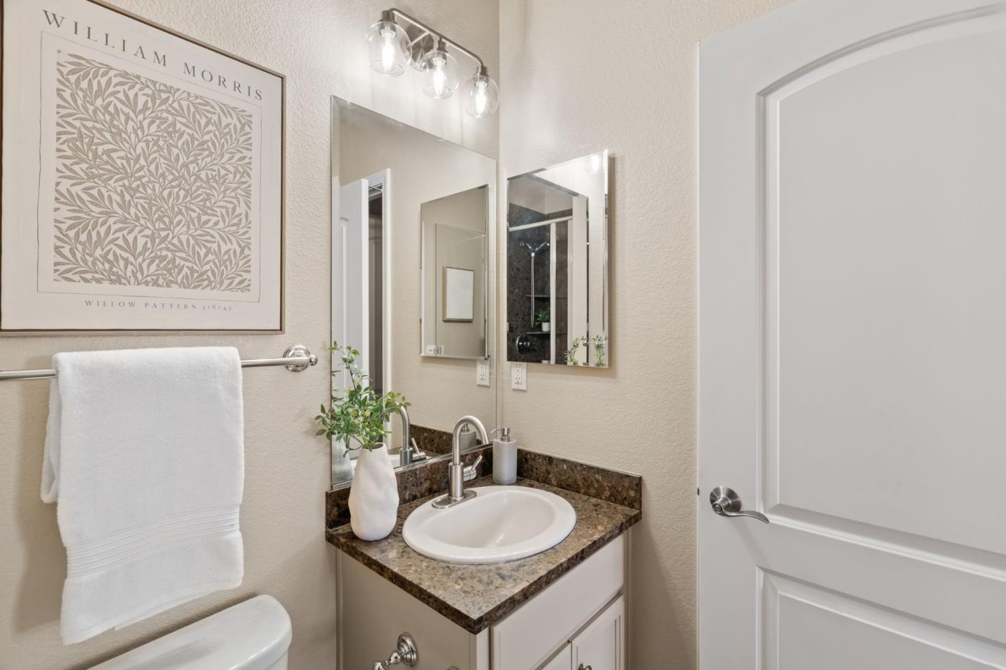 Detail Gallery Image 30 of 74 For 1938 Hillebrant Pl, Santa Clara,  CA 95050 - 3 Beds | 3/1 Baths