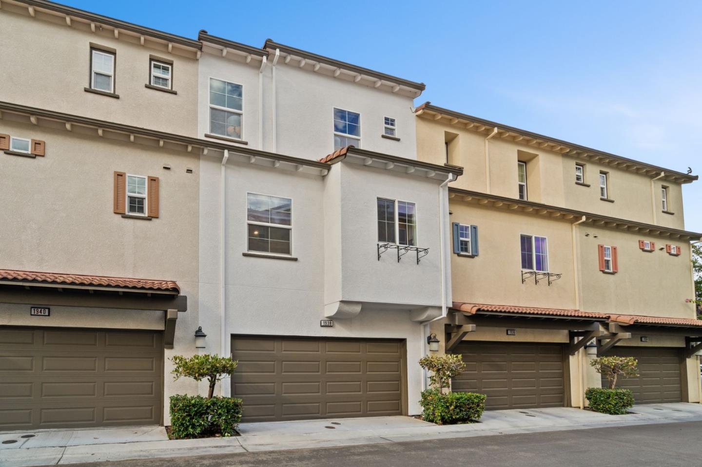 Detail Gallery Image 46 of 74 For 1938 Hillebrant Pl, Santa Clara,  CA 95050 - 3 Beds | 3/1 Baths