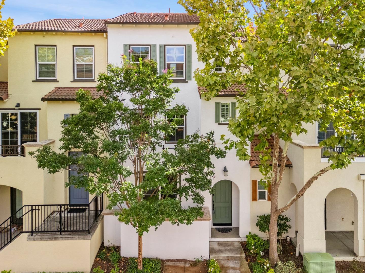 Detail Gallery Image 59 of 74 For 1938 Hillebrant Pl, Santa Clara,  CA 95050 - 3 Beds | 3/1 Baths