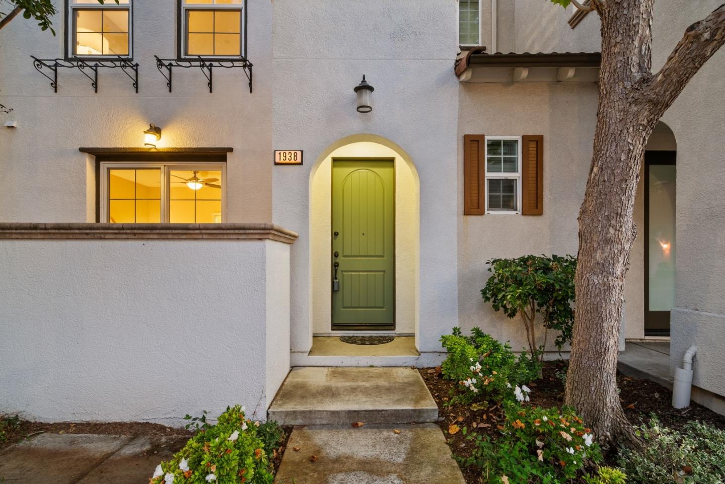 Detail Gallery Image 6 of 74 For 1938 Hillebrant Pl, Santa Clara,  CA 95050 - 3 Beds | 3/1 Baths